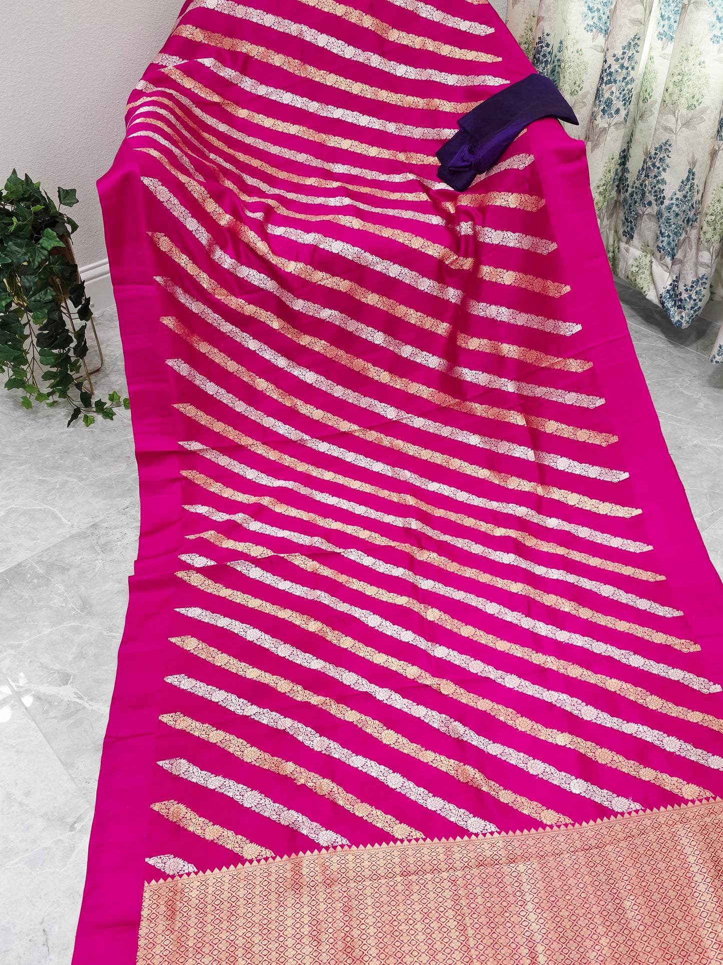 Rani Pink & Antique Gold Leheriya Pattern Pure Mango Benarasi Silk Saree with Unstitched Blouse Piece