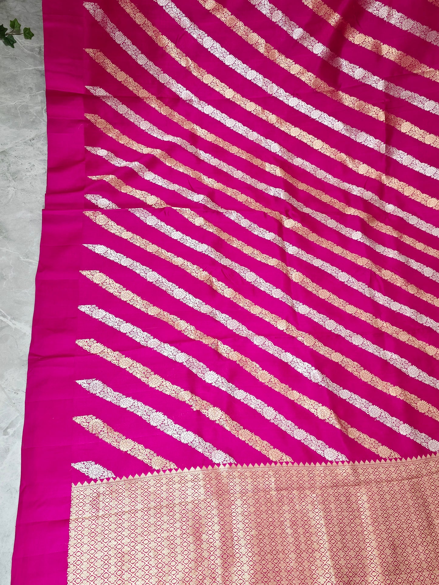 Rani Pink & Antique Gold Leheriya Pattern Pure Mango Benarasi Silk Saree with Unstitched Blouse Piece