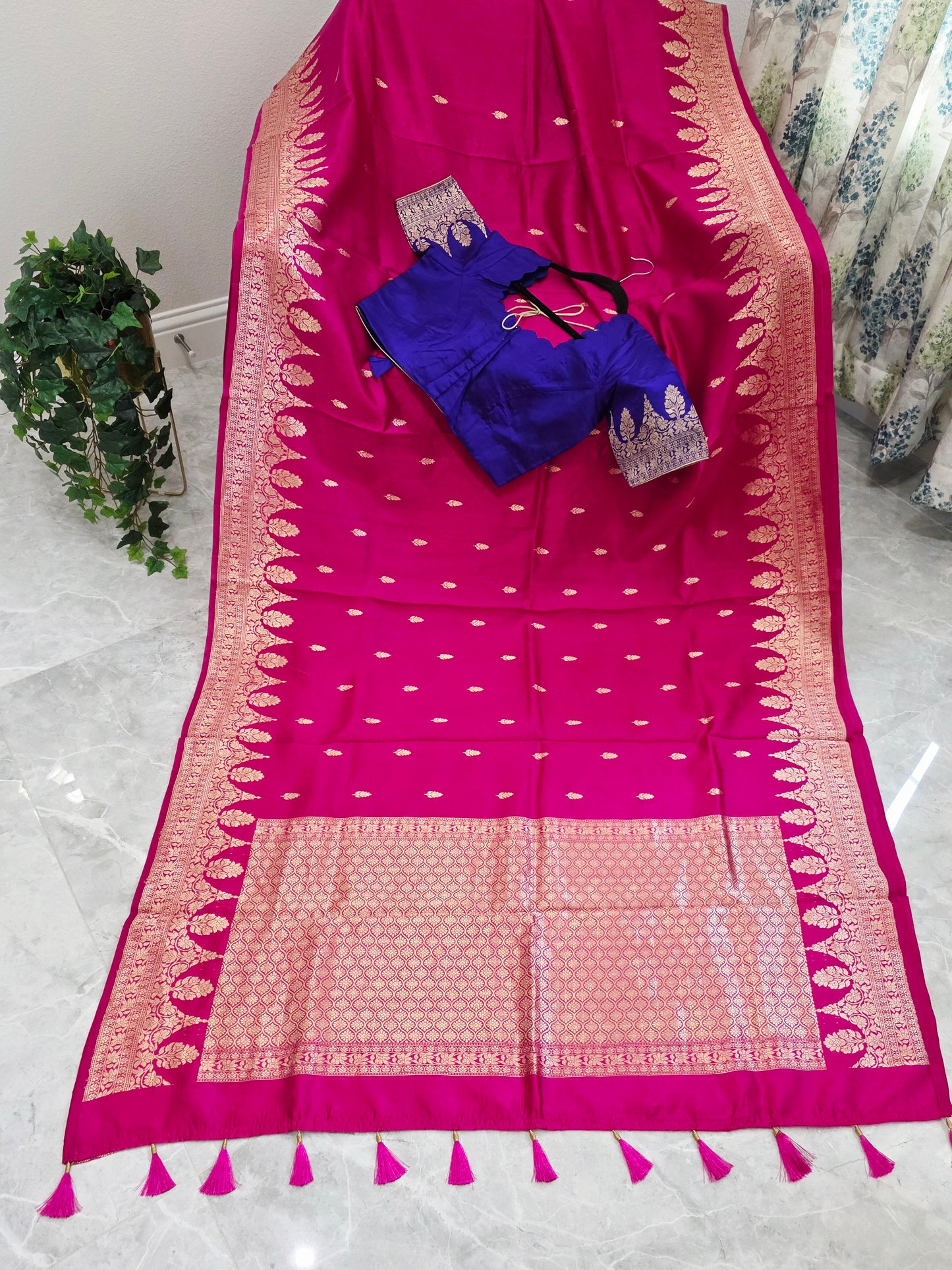 Royal Fuchsia Pink Pure Mango Benarasi Silk Saree with Ready Blouse