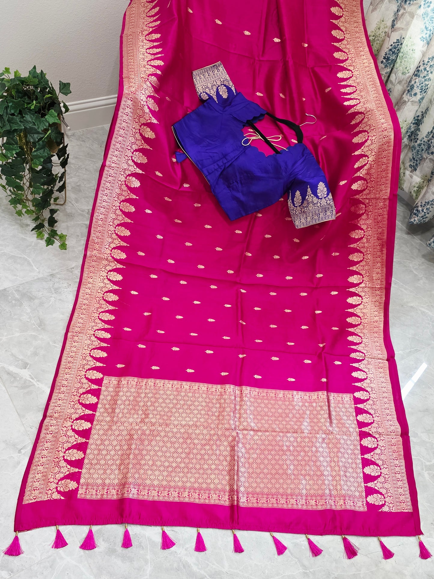 Royal Fuchsia Pink Pure Mango Benarasi Silk Saree with Ready Blouse