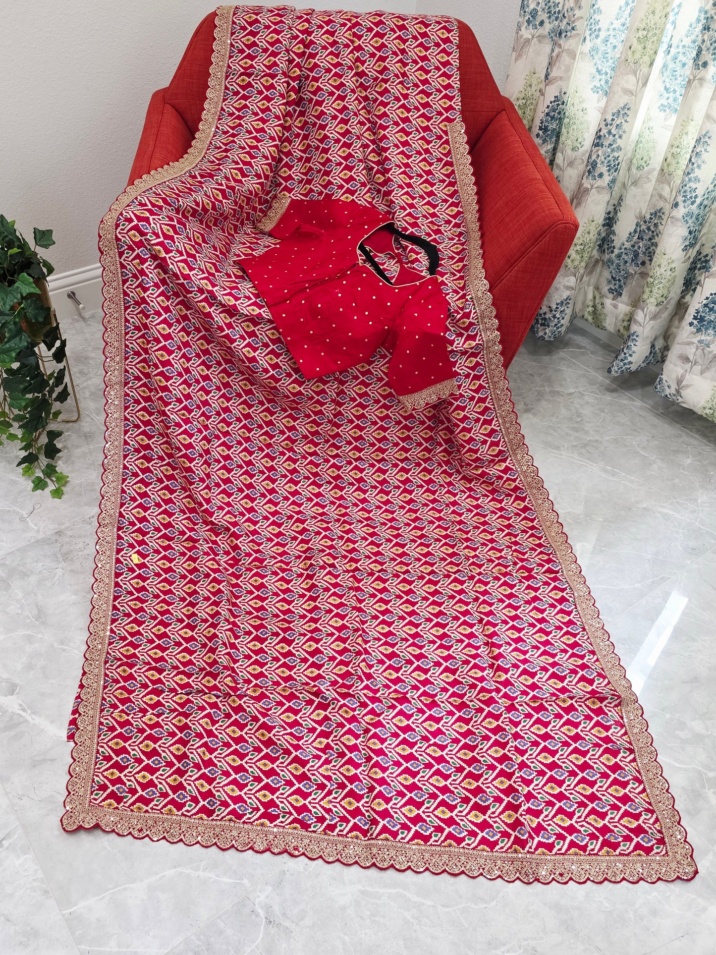 Royal Scarlet Patola Print Munga Crepe Saree with Ready Blouse