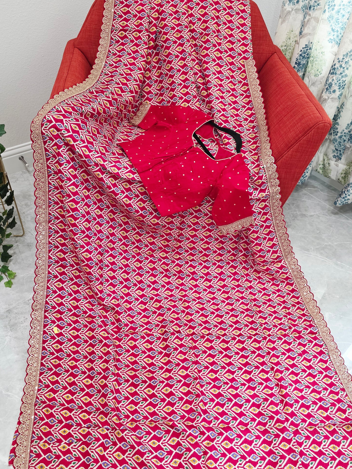 Royal Scarlet Patola Print Munga Crepe Saree with Ready Blouse