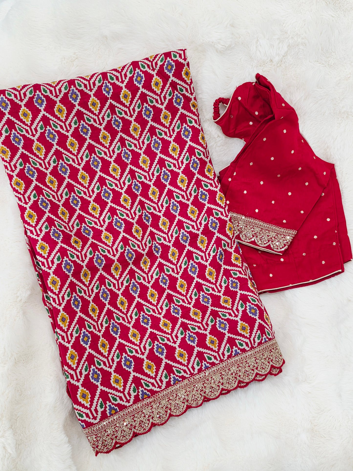 Royal Scarlet Patola Print Munga Crepe Saree with Ready Blouse