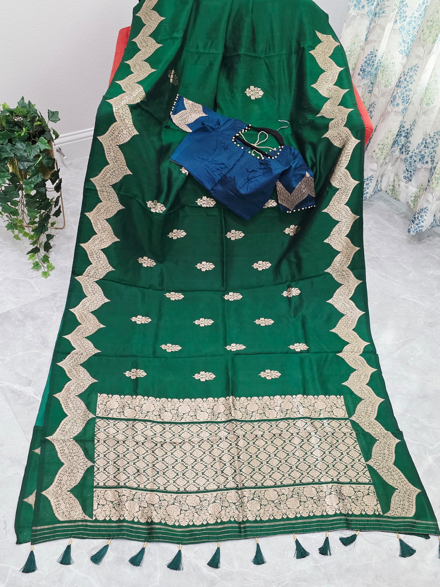 Emerald Royale Pure Mango Benarasi Silk Saree with Ready Blouse