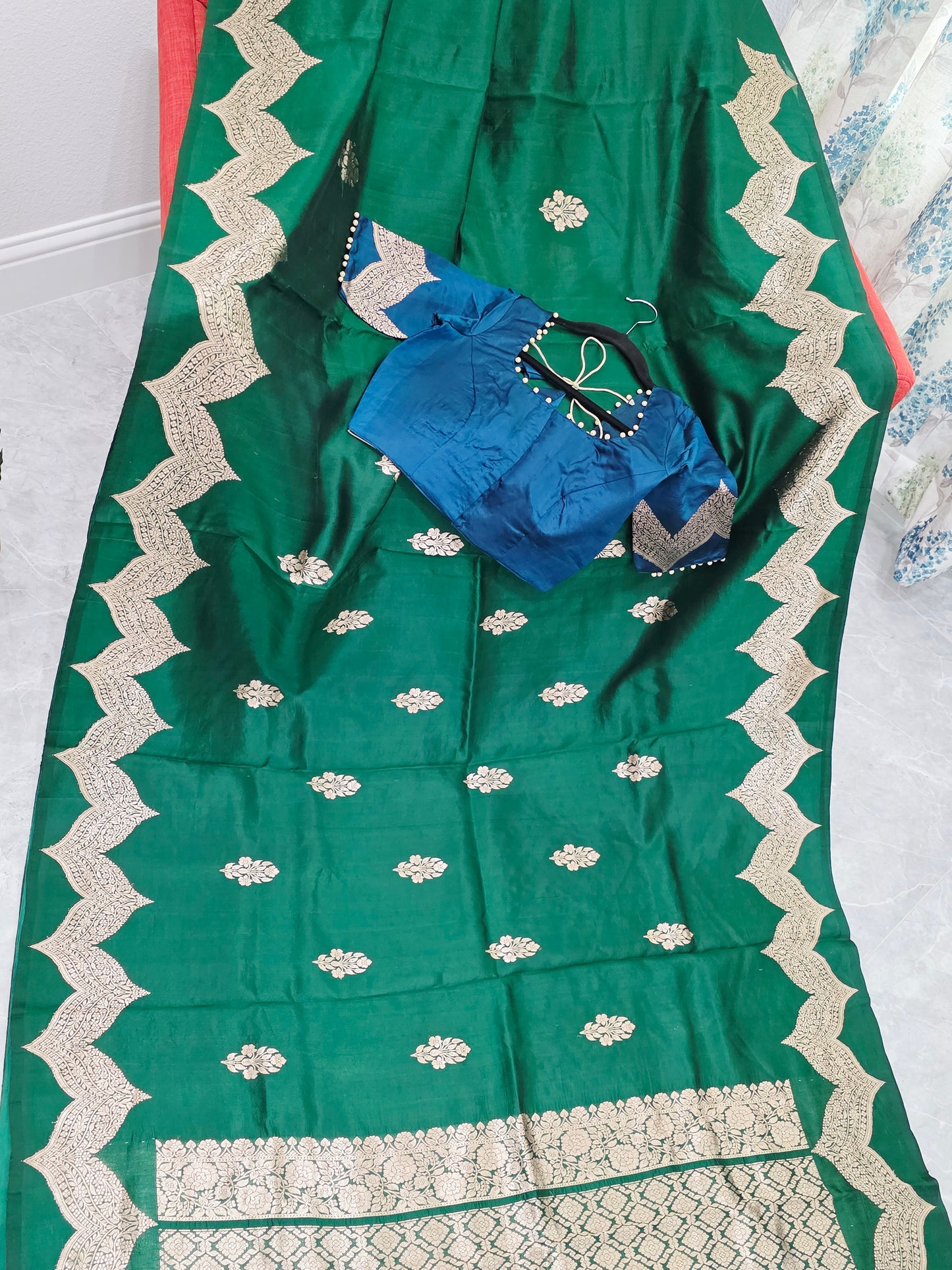 Emerald Royale Pure Mango Benarasi Silk Saree with Ready Blouse