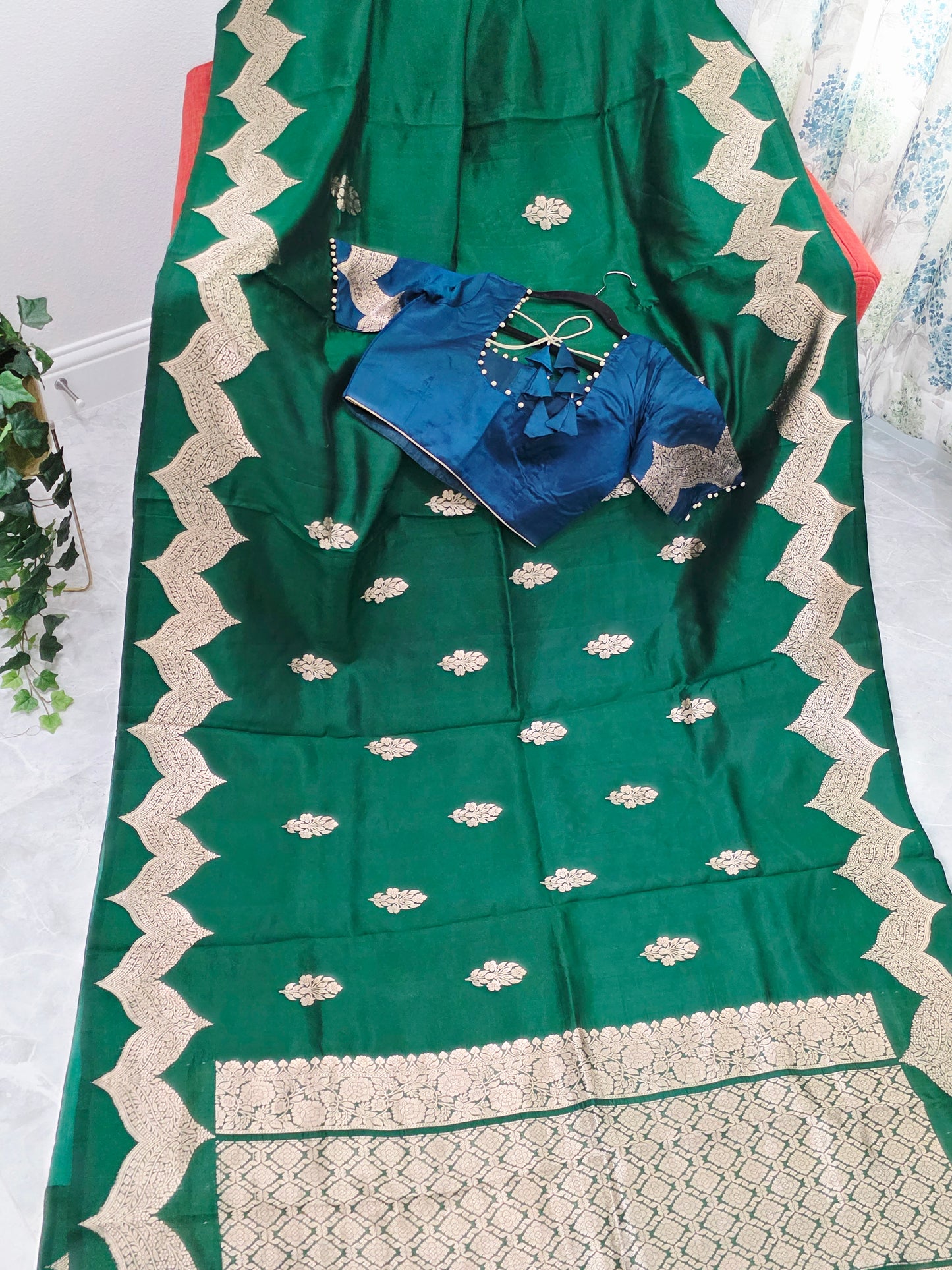 Emerald Royale Pure Mango Benarasi Silk Saree with Ready Blouse