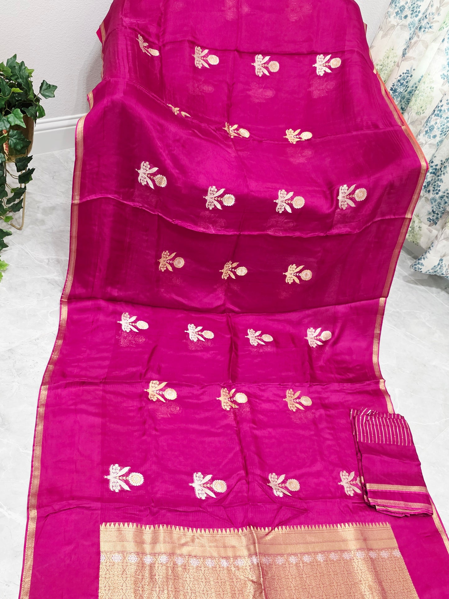 Rani Magenta Pure Manipuri Kota Silk Lightweight Saree with Unstitched Blouse