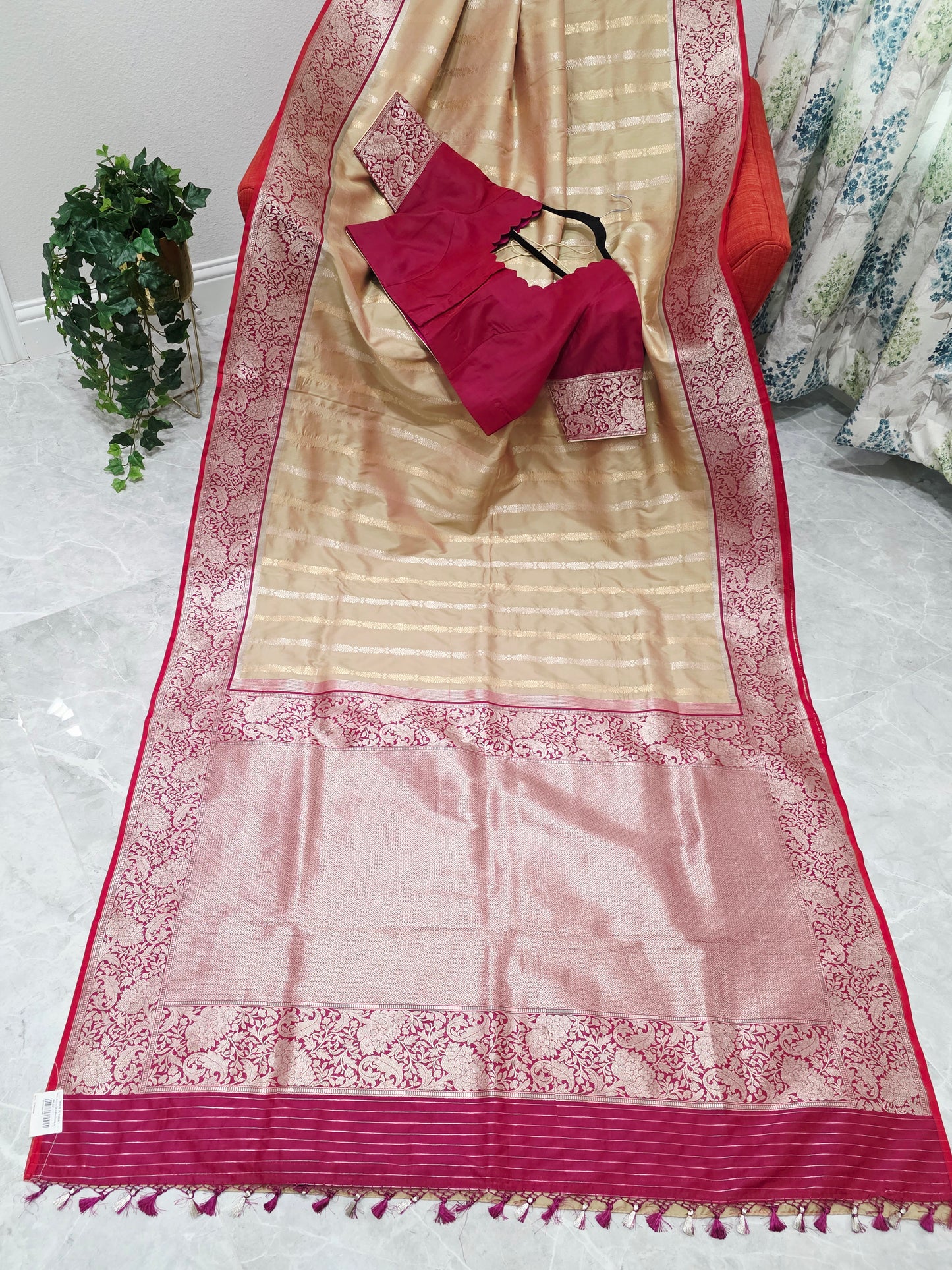 Designer Benarasi Uppada Soft Silk Saree - Blouse
