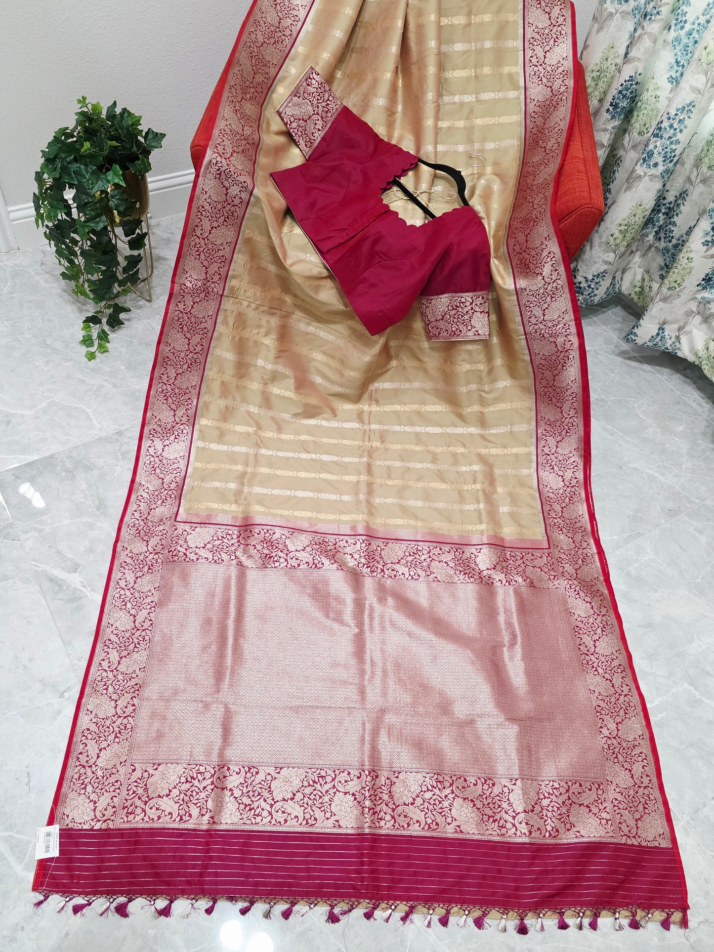 Designer Benarasi Uppada Soft Silk Saree - Blouse