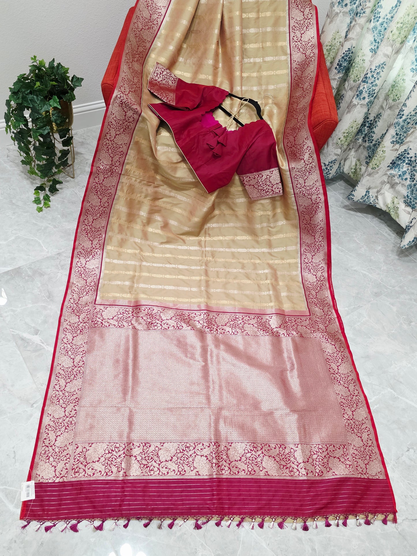 Designer Benarasi Uppada Soft Silk Saree - Blouse