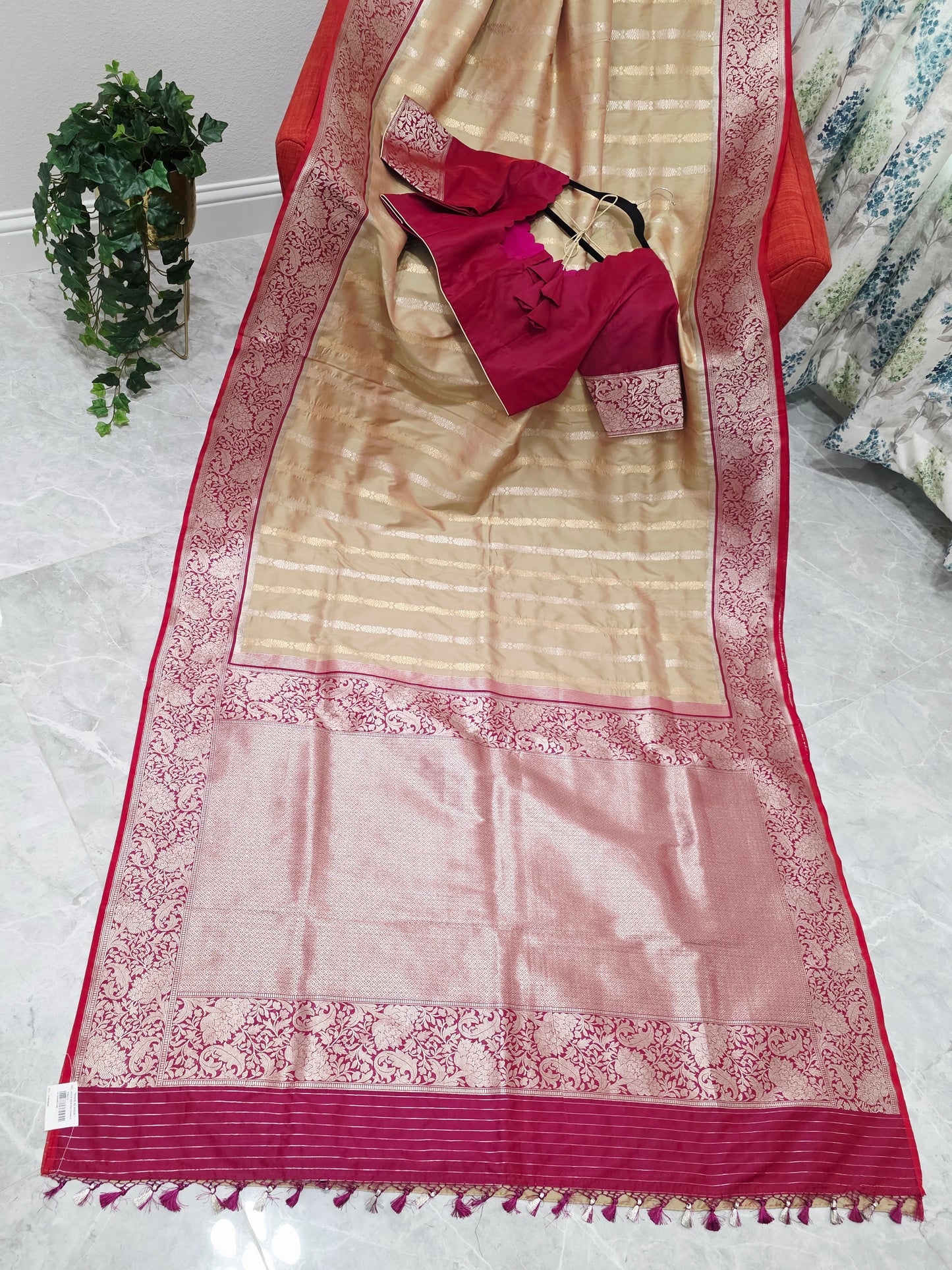 Designer Benarasi Uppada Soft Silk Saree - Blouse