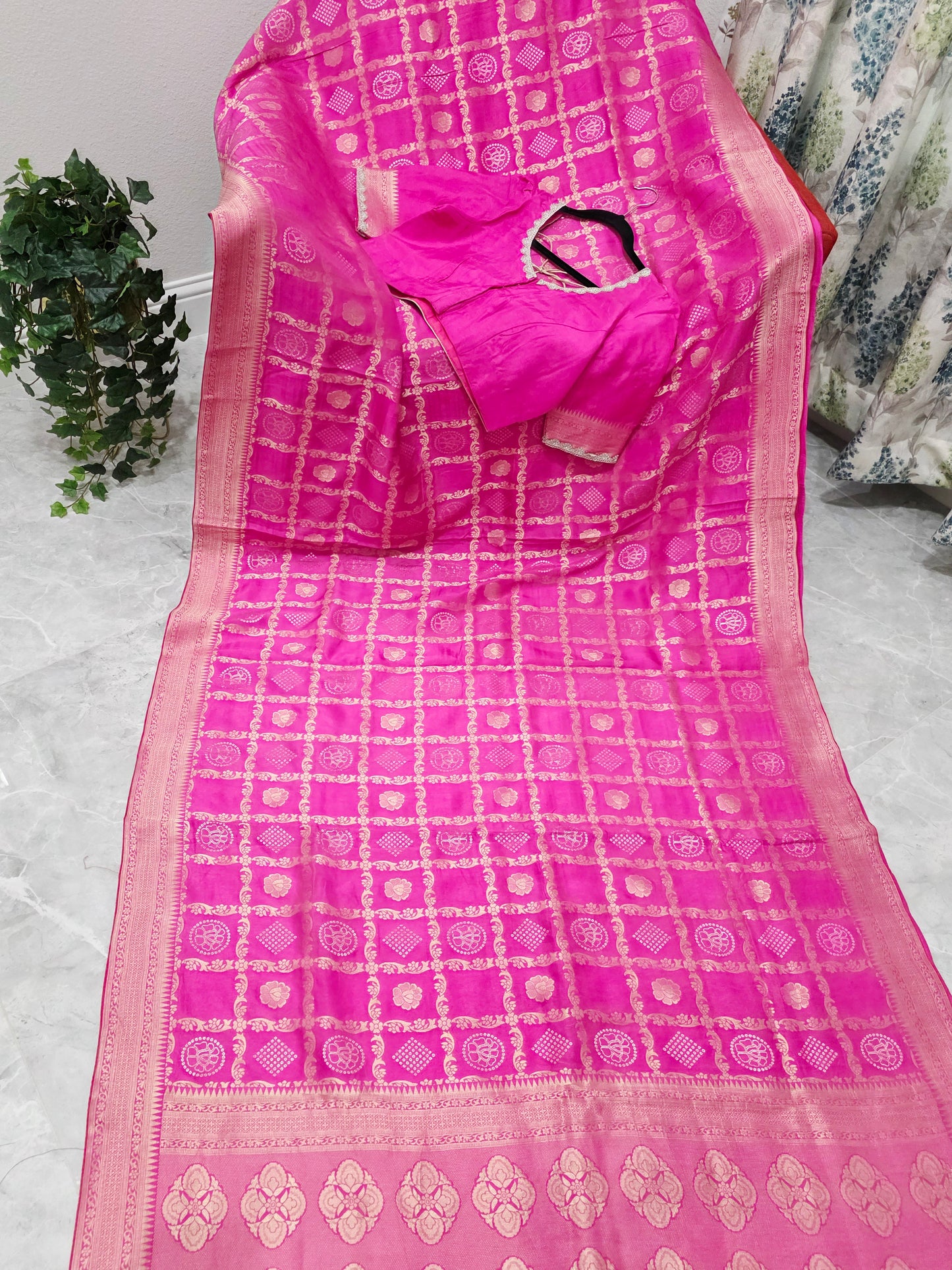 Rani Pink Gharchola Checks Munga Benarasi Crepe Silk Saree with Stitched Blouse