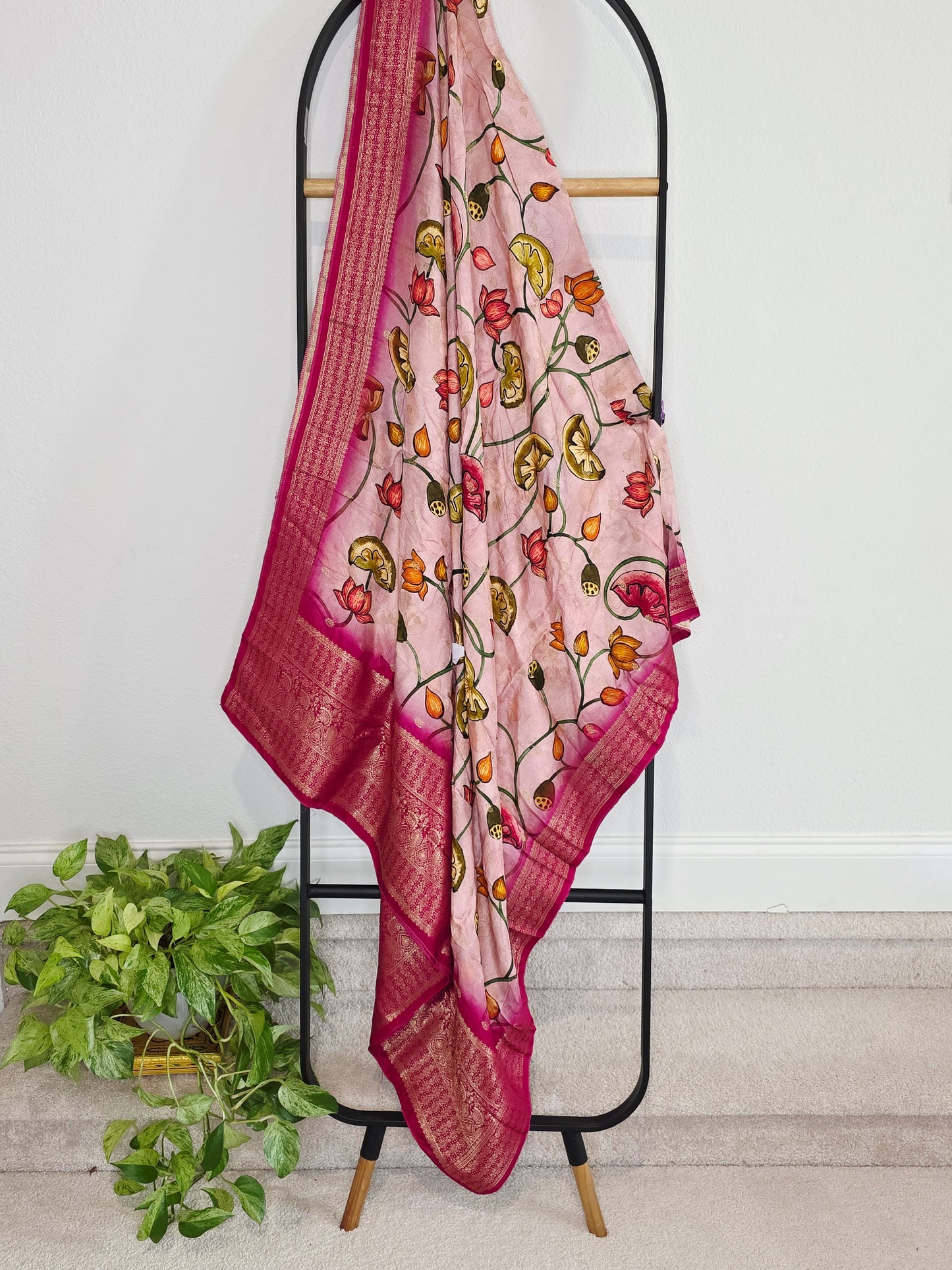 Blush Pink & Rani Magenta Kalamkari Print Benarasi Dola Silk Dupatta