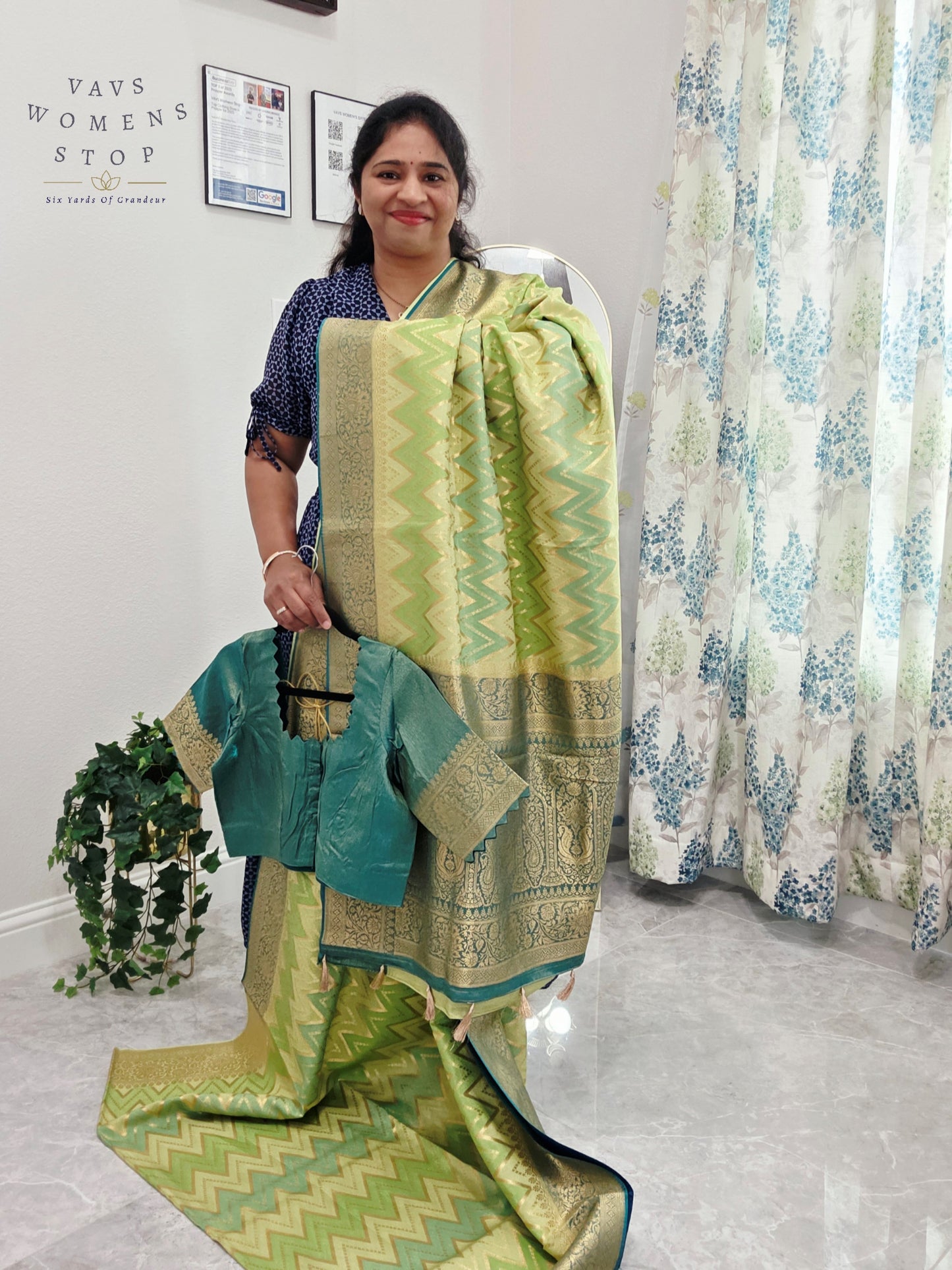Katan Dupion Tissue Benarasi Silk Saree - Blouse