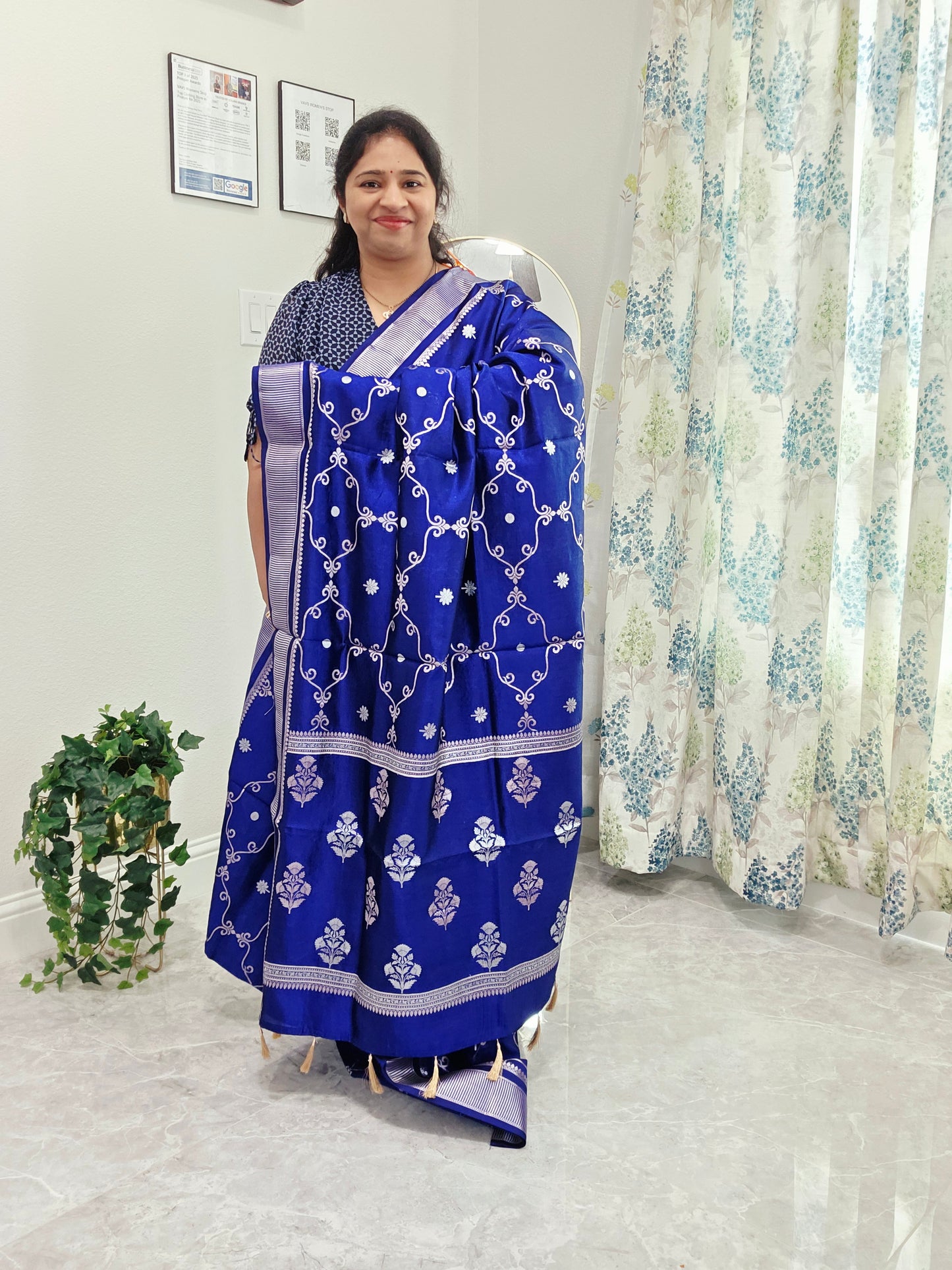 Trendy Designer Pure Puna Mango Silk Benarasi Saree with Matching Blouse