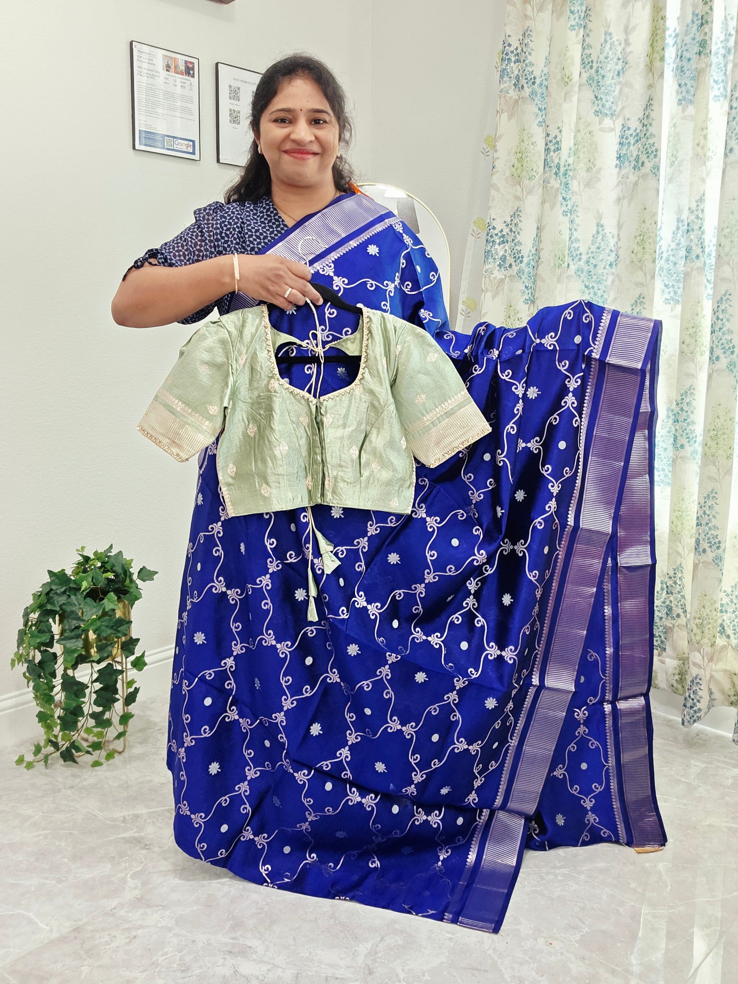 Trendy Designer Pure Puna Mango Silk Benarasi Saree with Matching Blouse