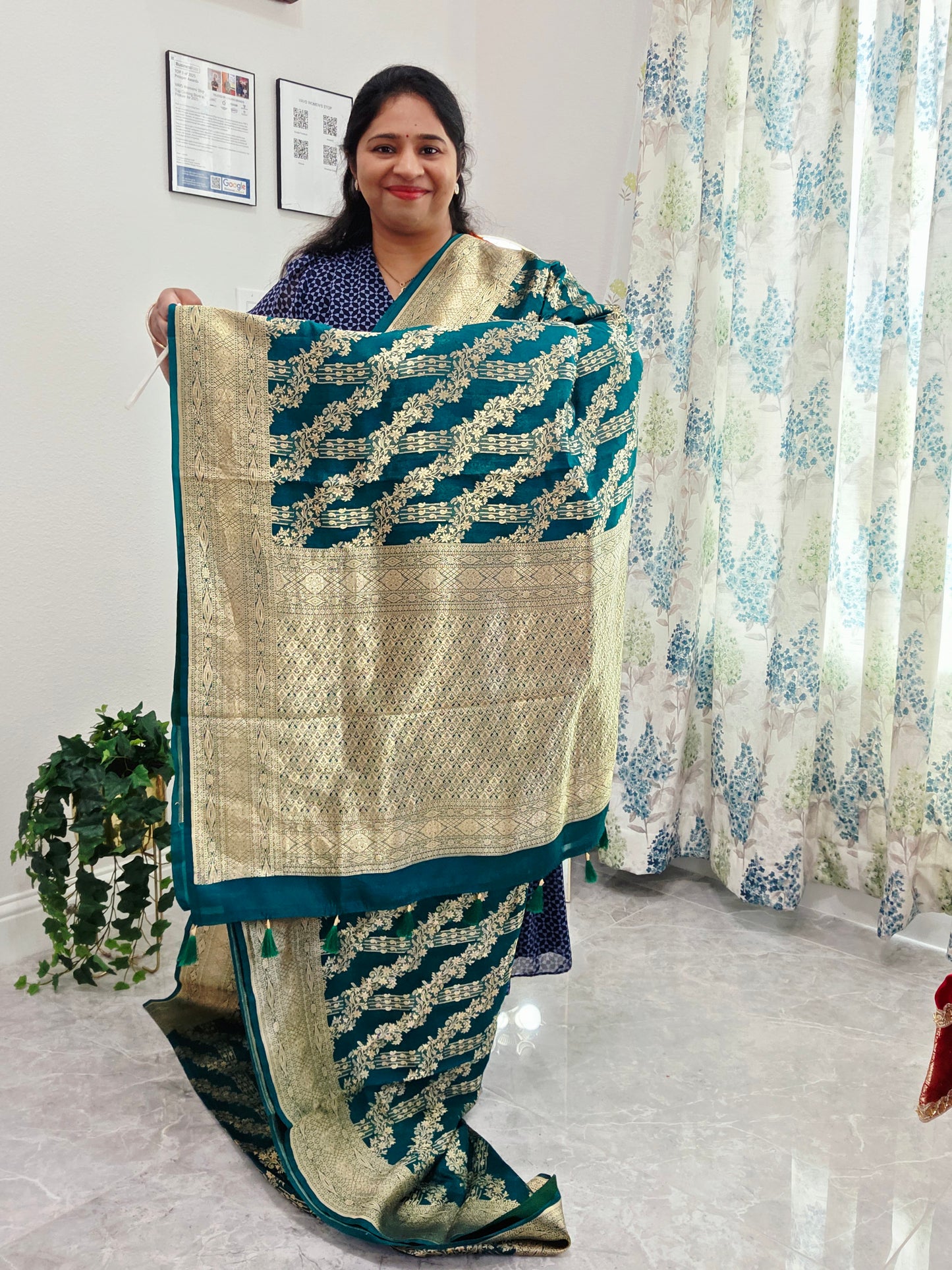 Classy Benarasi Silk Saree - Blouse