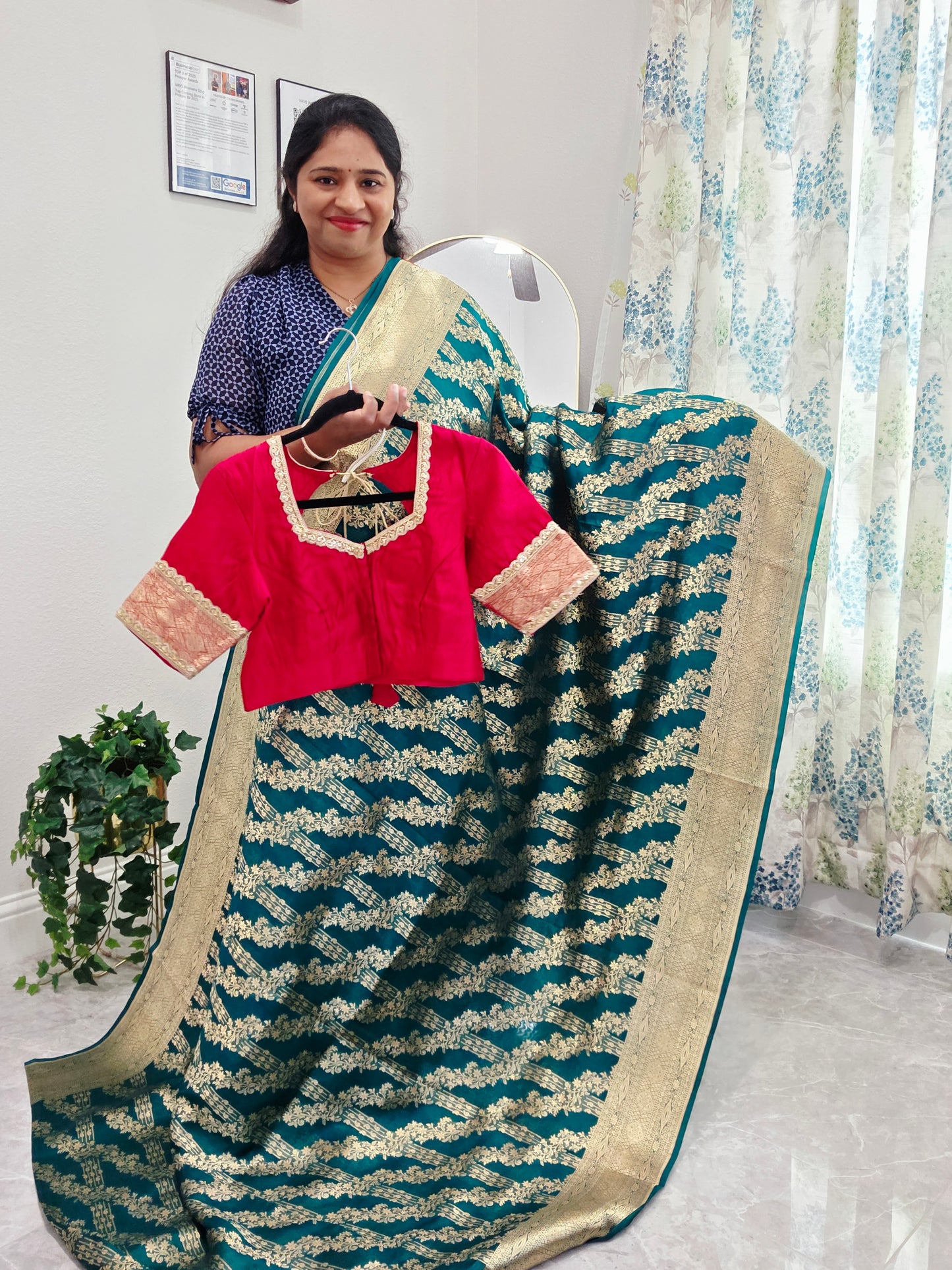 Classy Benarasi Silk Saree - Blouse