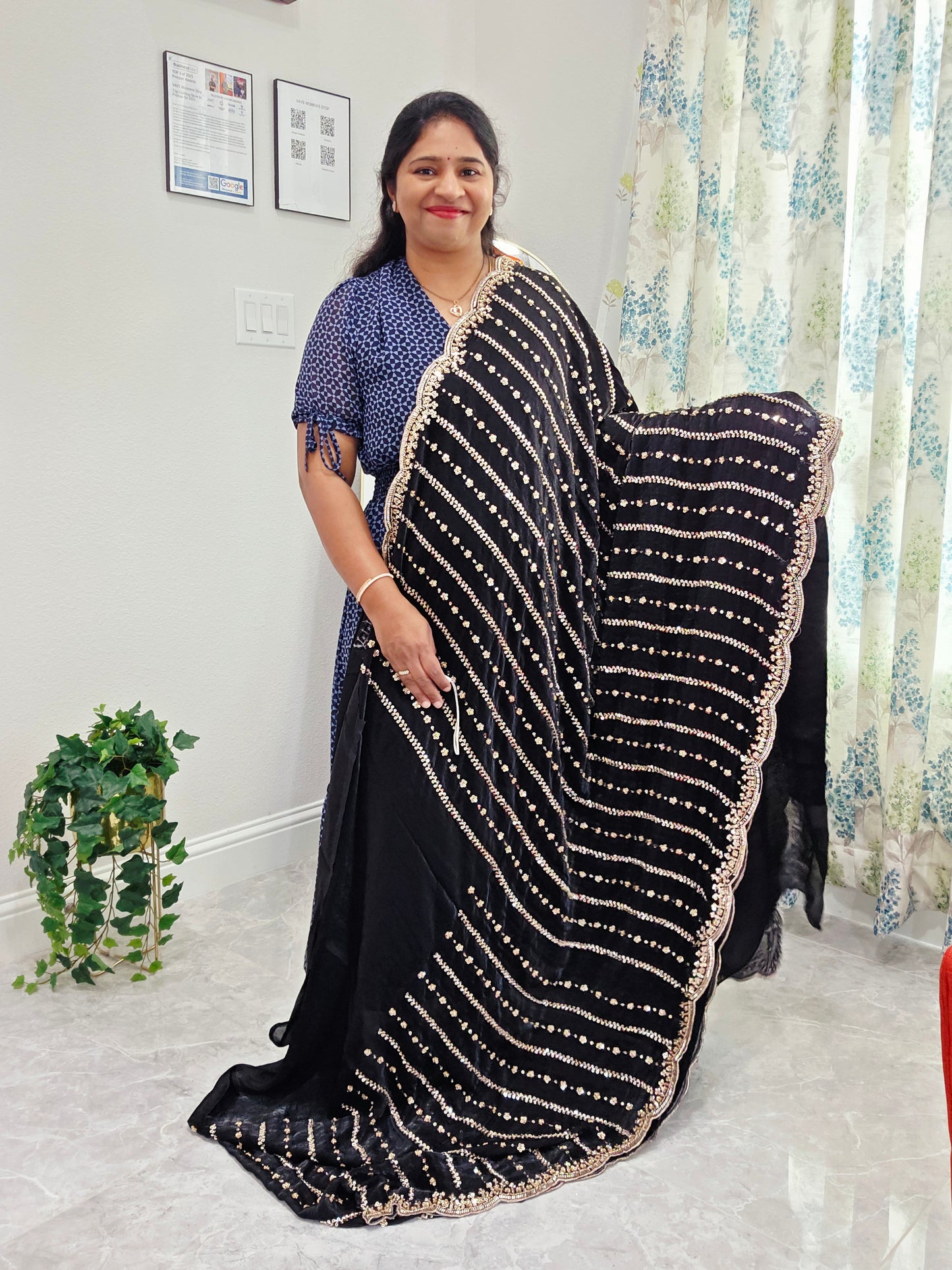 Cocktail Party Wear Sequins Work Space Silk Designer Saree - Blouse
