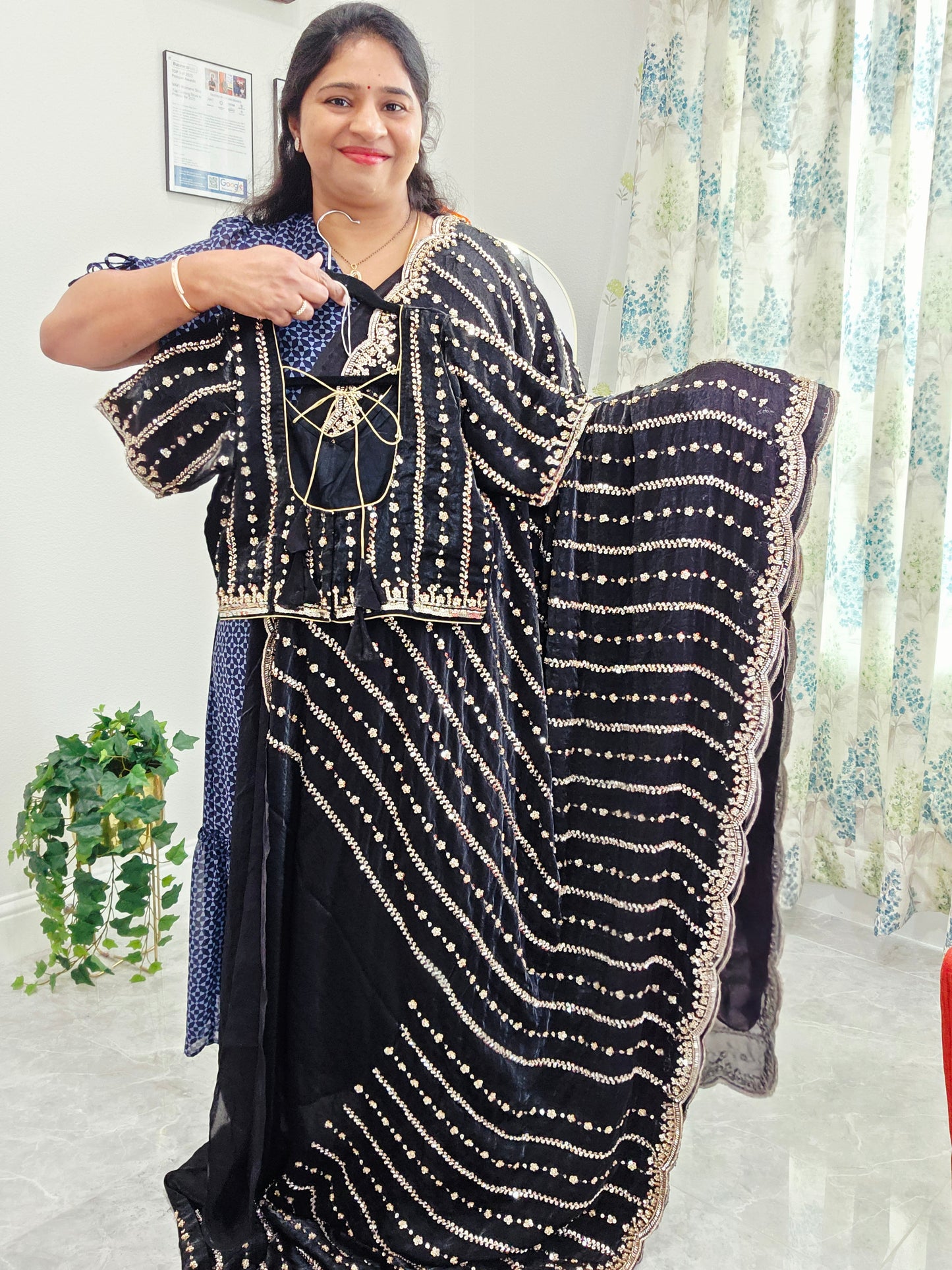 Cocktail Party Wear Sequins Work Space Silk Designer Saree - Blouse