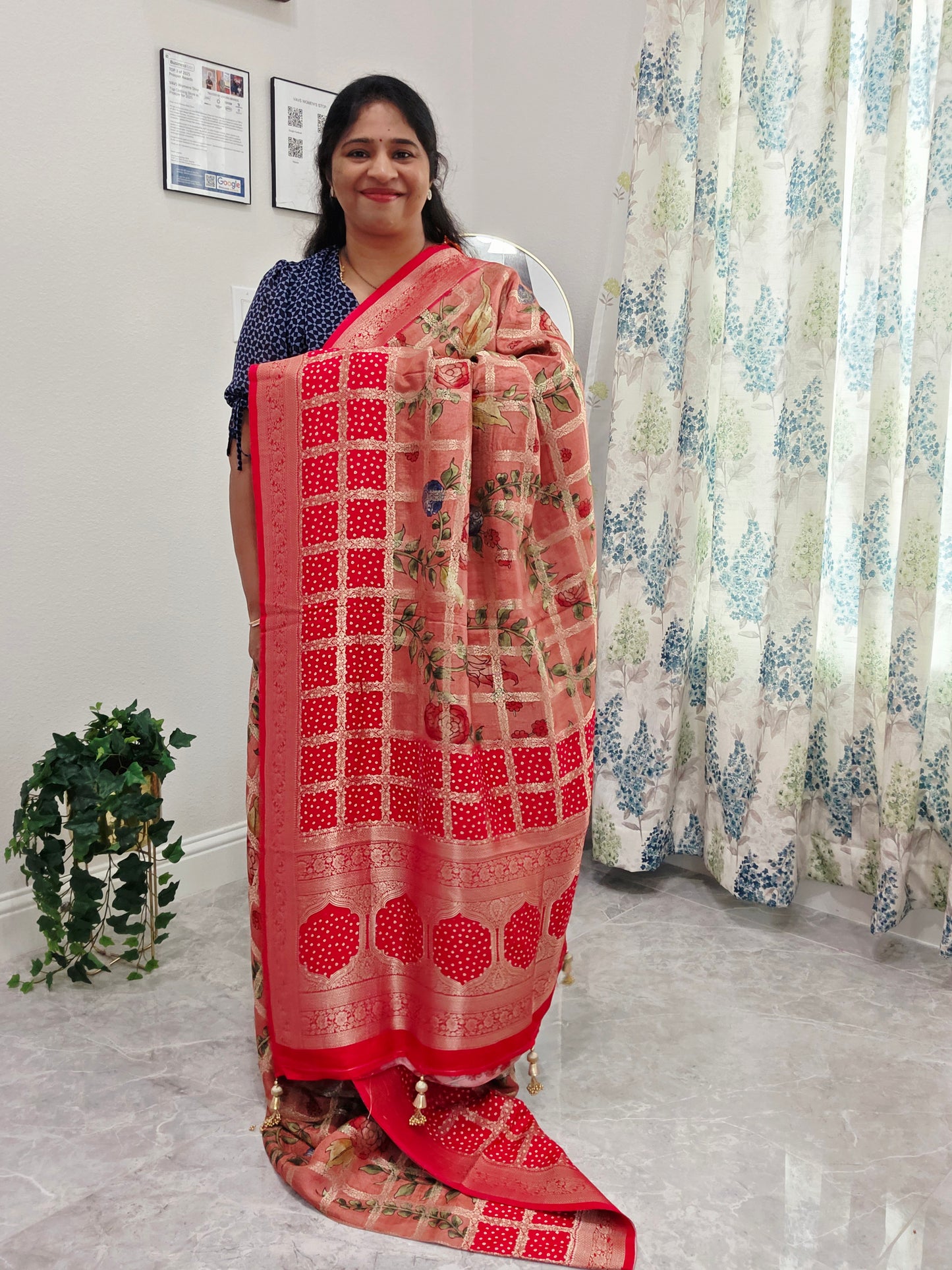 Gaji Silk Floral Print Designer Garchola Saree - Blouse