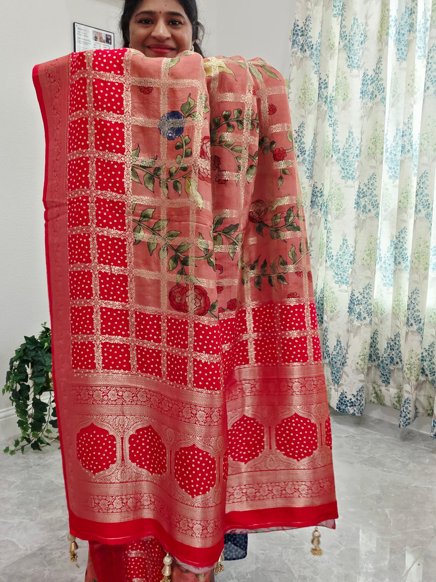 Gaji Silk Floral Print Designer Garchola Saree - Blouse