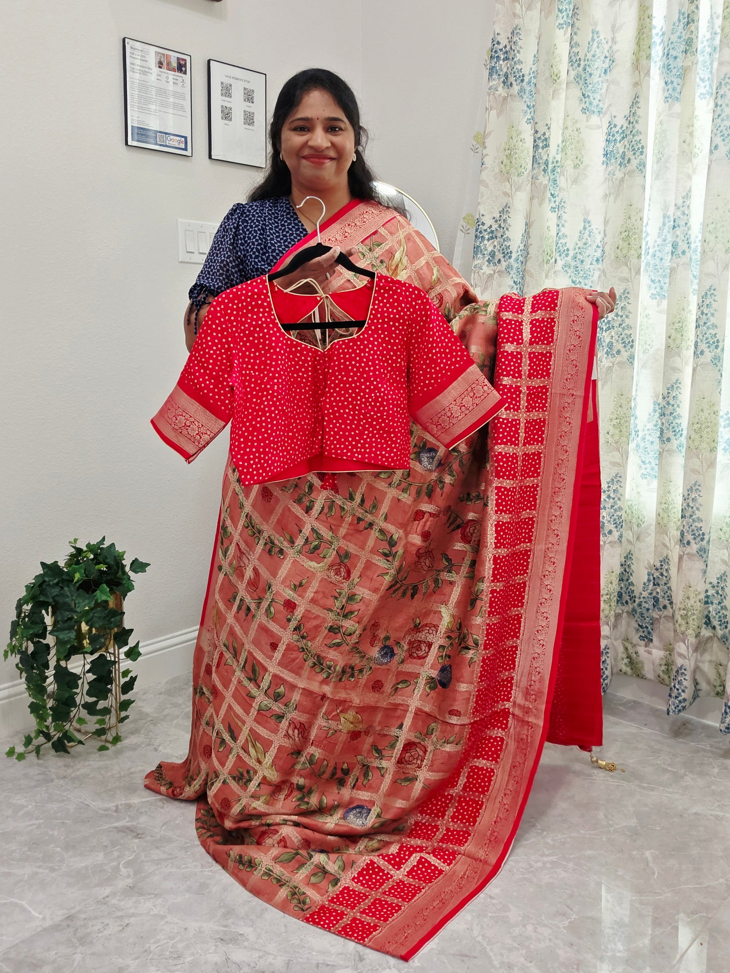 Gaji Silk Floral Print Designer Garchola Saree - Blouse