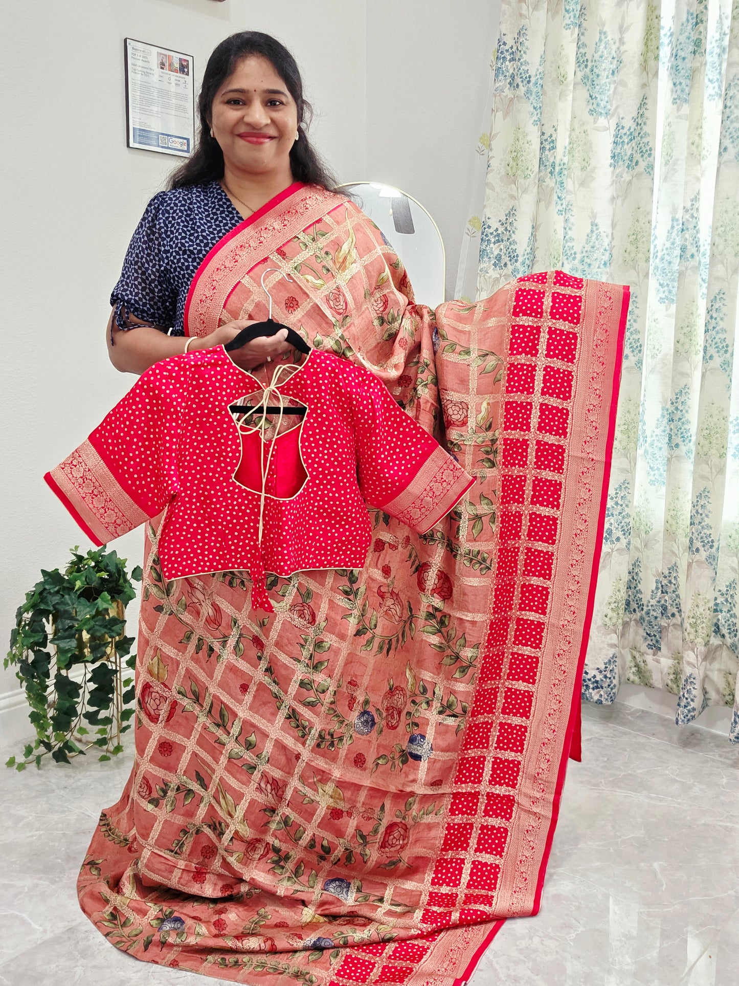 Gaji Silk Floral Print Designer Garchola Saree - Blouse
