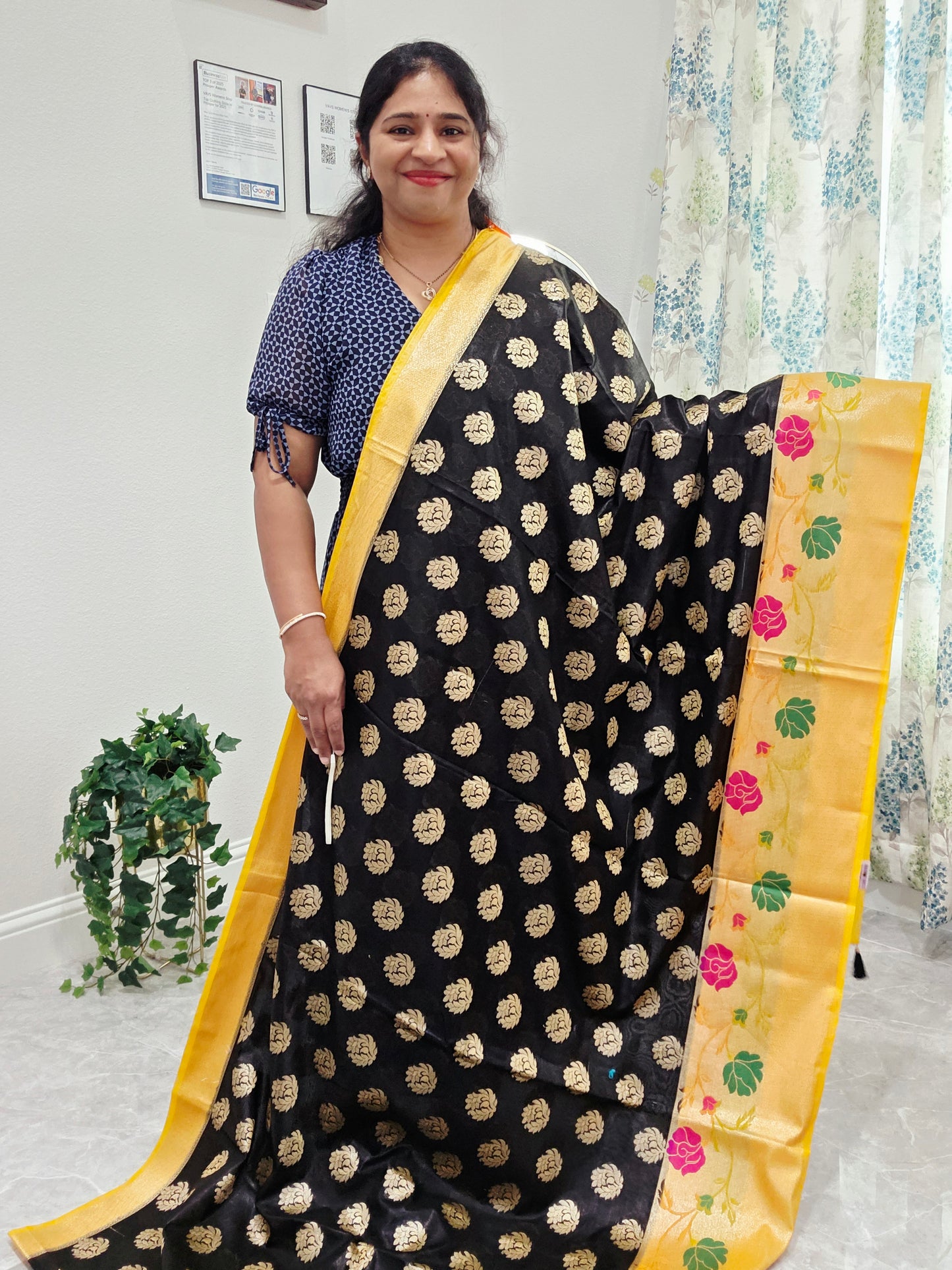 Semi Georgette Silk Cotton Saree - Blouse