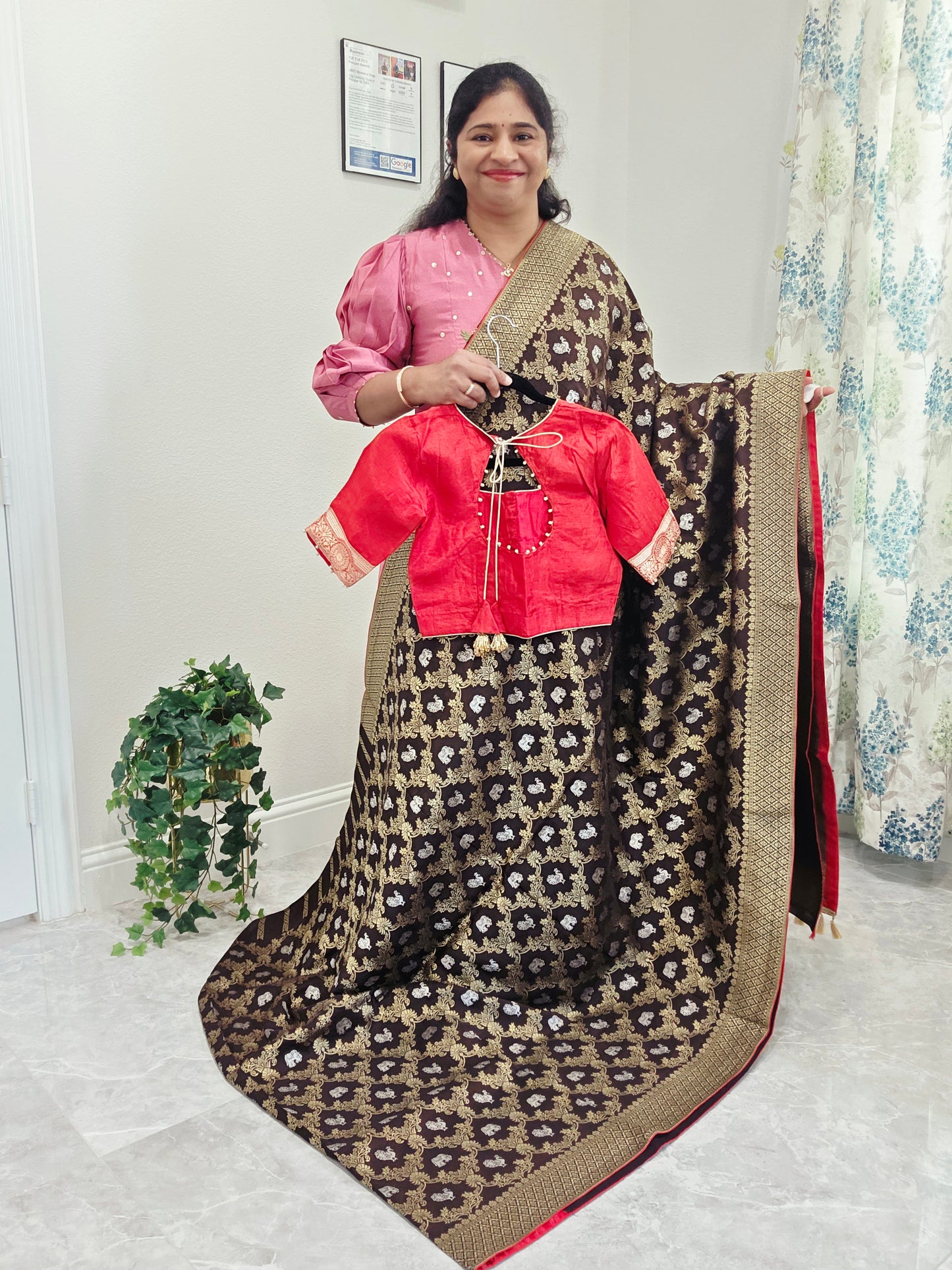 Munga Crepe Silk Saree - Blouse
