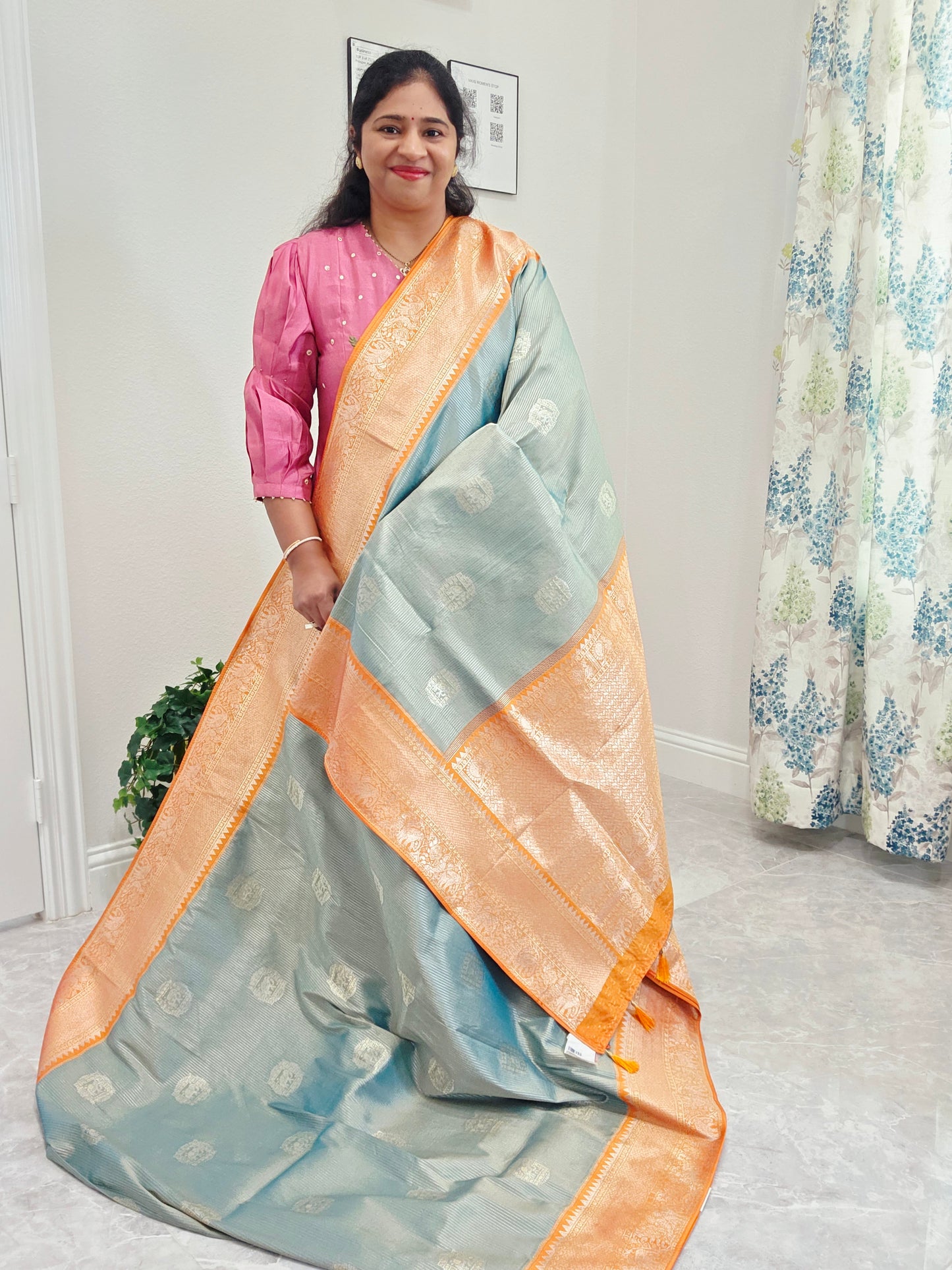 Designer Premium Quality Benarasi Silk Saree -  Blouse