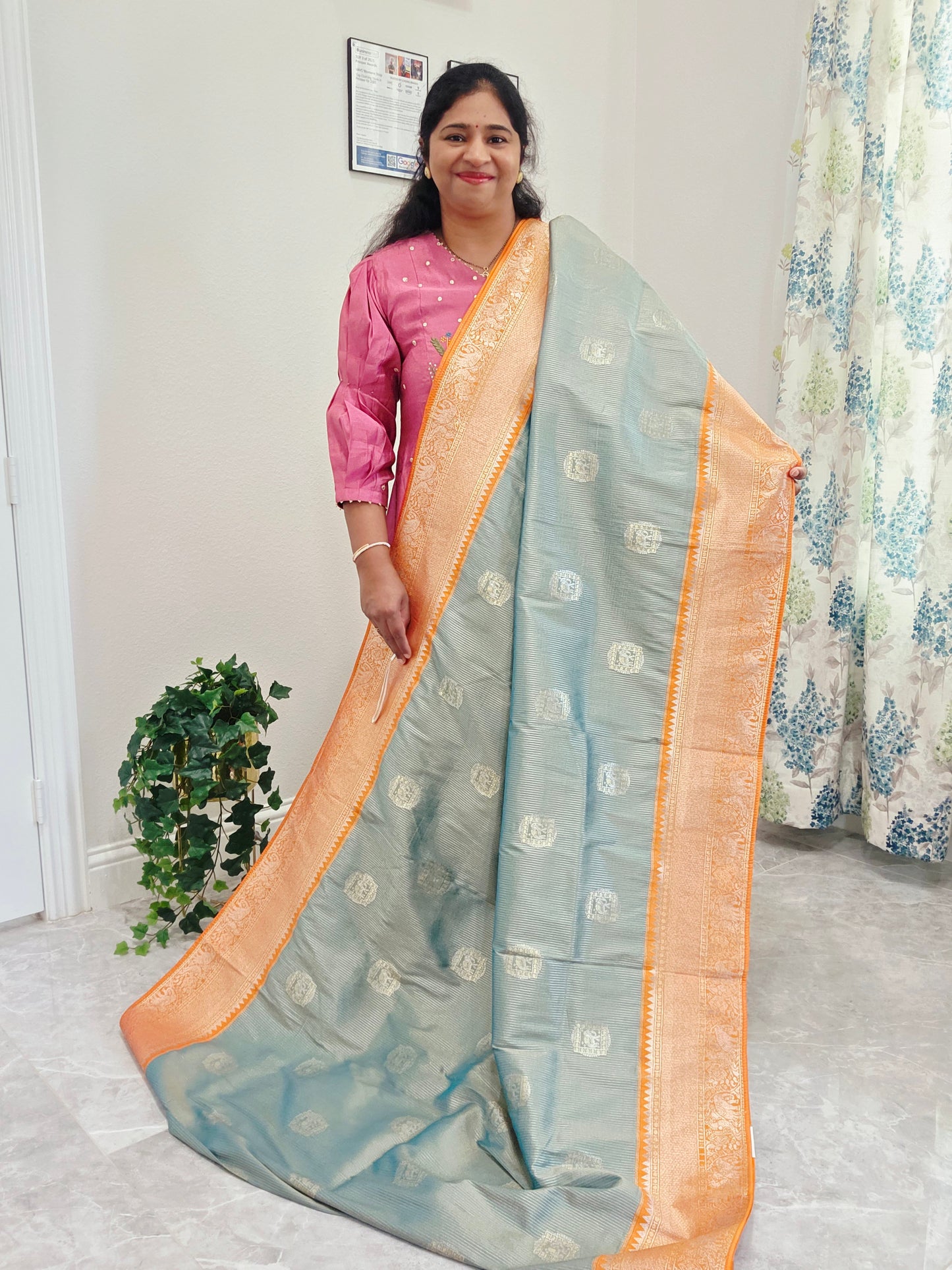 Designer Premium Quality Benarasi Silk Saree -  Blouse