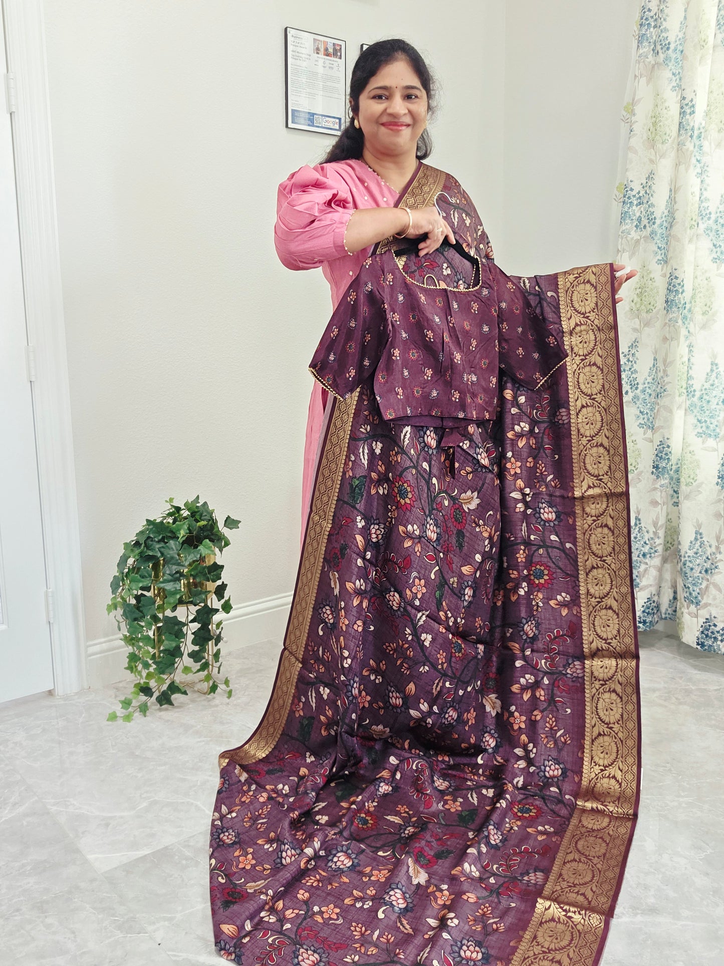 Munga Crepe Silk Kalamkari Digital Print Saree - Blouse