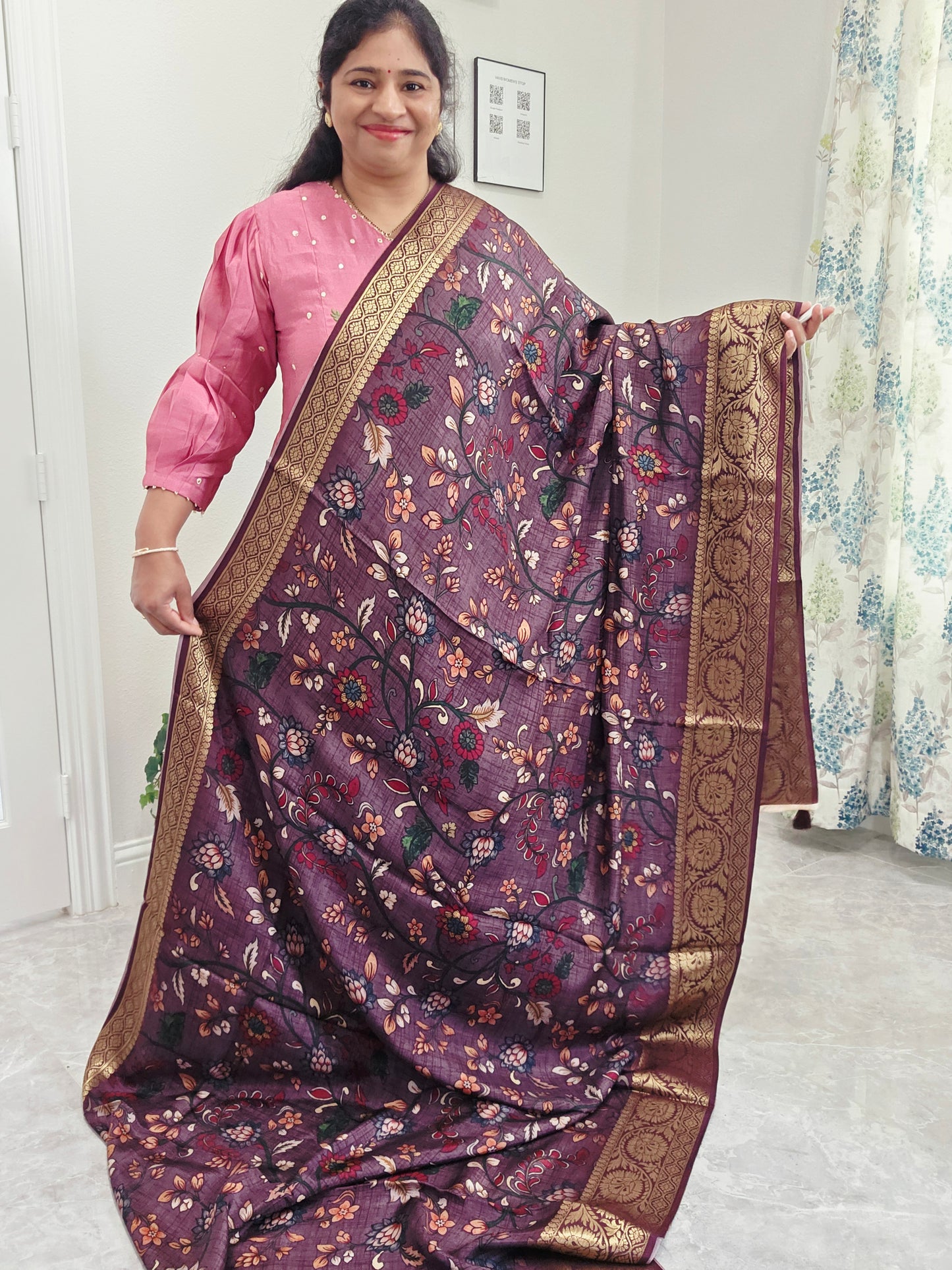 Munga Crepe Silk Kalamkari Digital Print Saree - Blouse