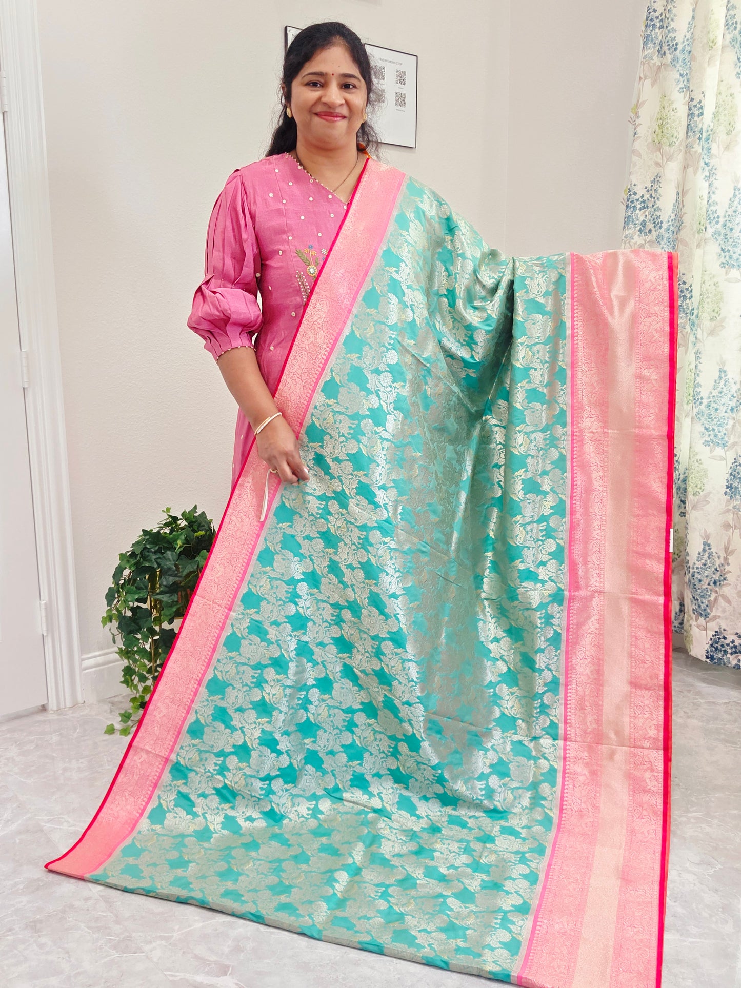 Designer Premium Quality Benarasi Silk Saree -  Blouse