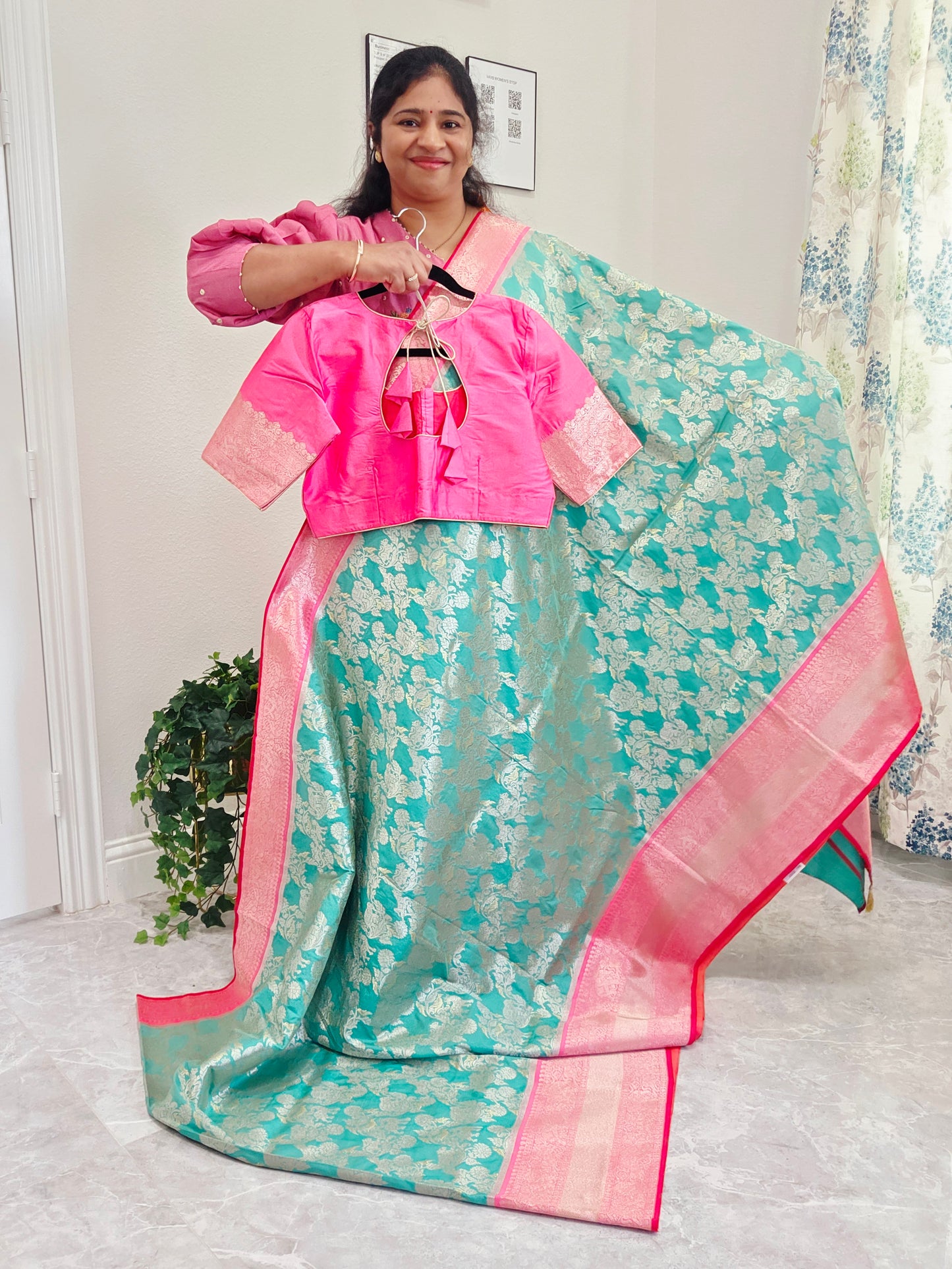 Designer Premium Quality Benarasi Silk Saree -  Blouse
