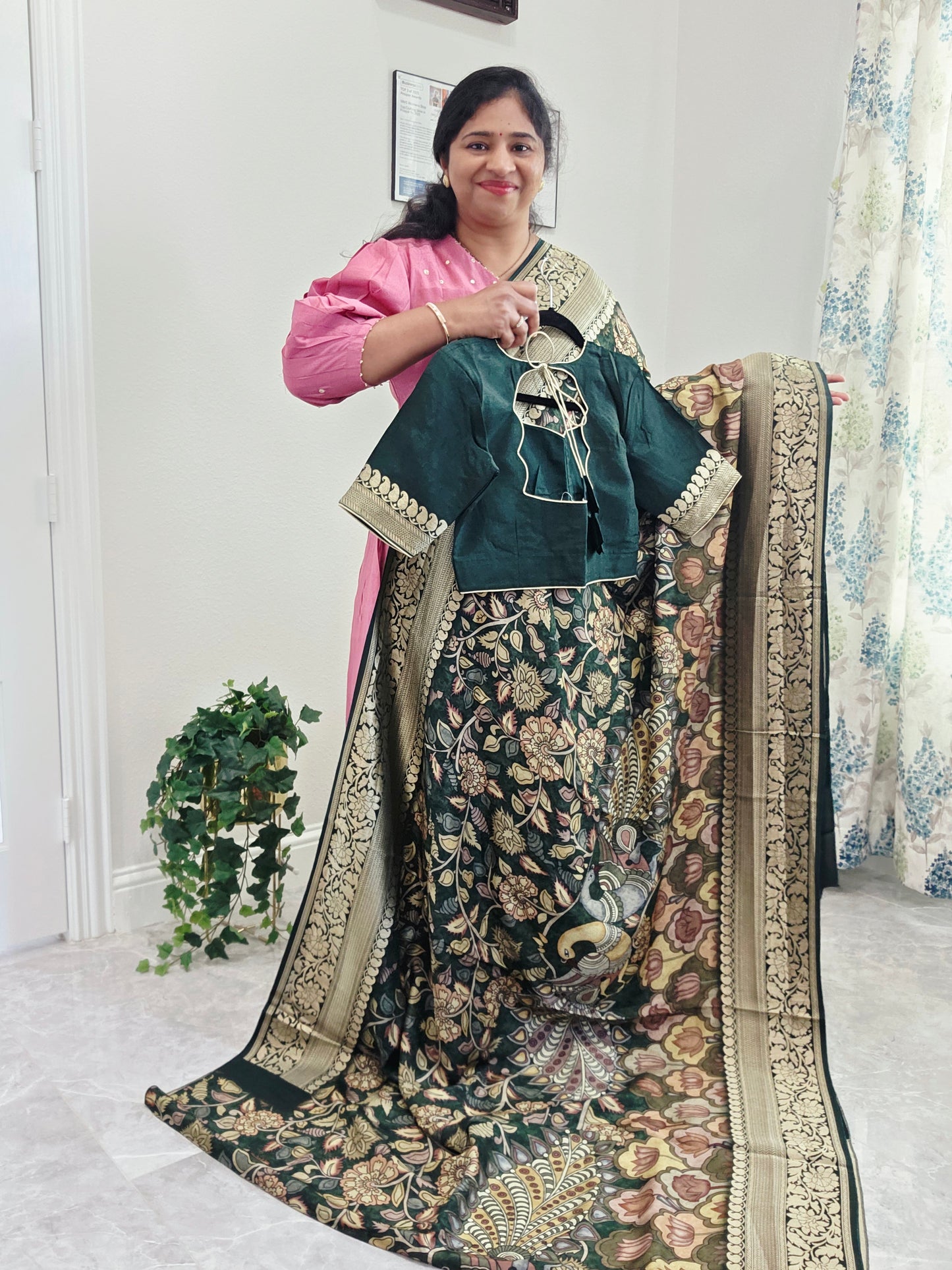 Pure Munga Crepe Silk Kalamkari Digital Print Saree - Blouse