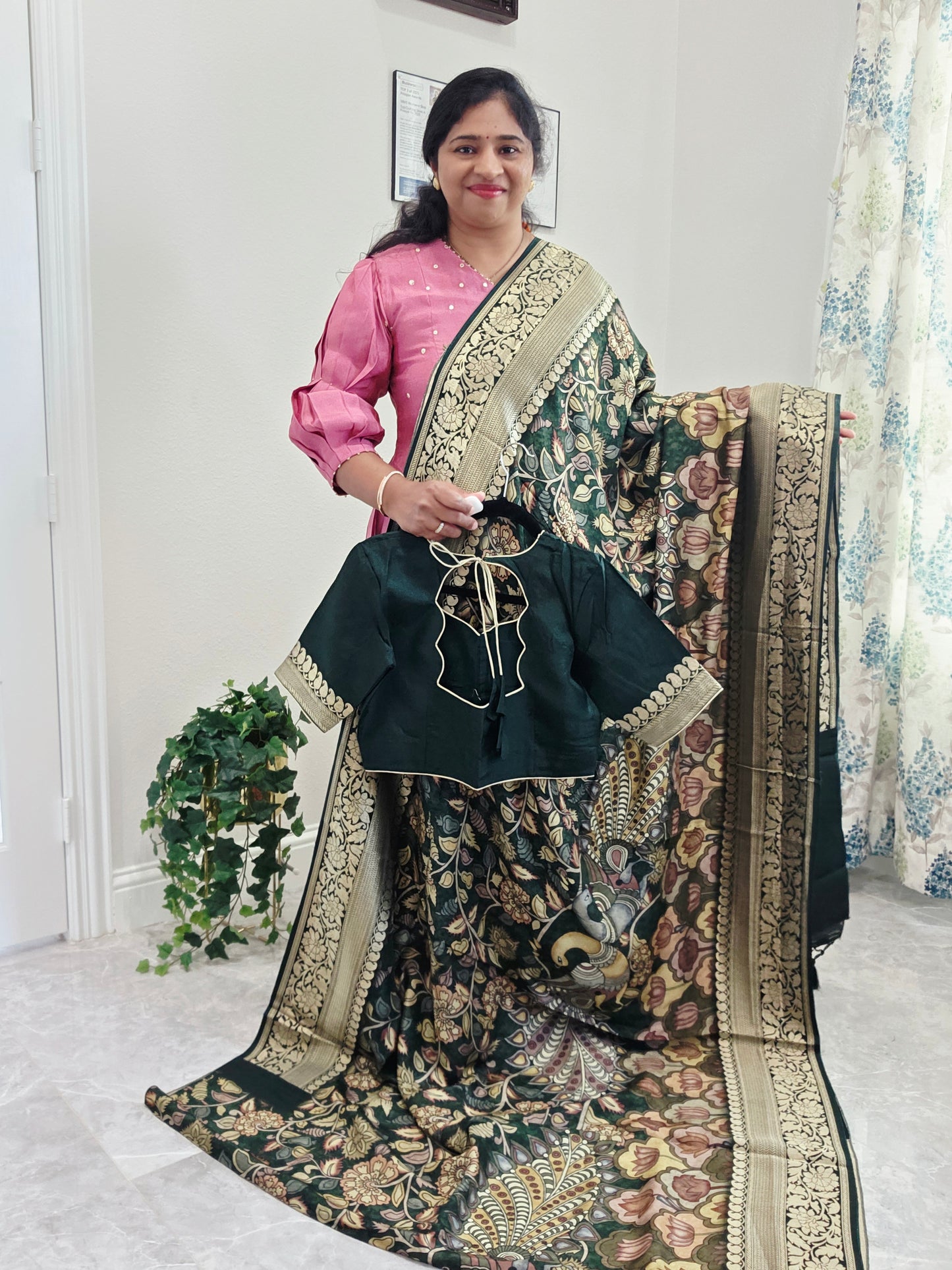 Pure Munga Crepe Silk Kalamkari Digital Print Saree - Blouse