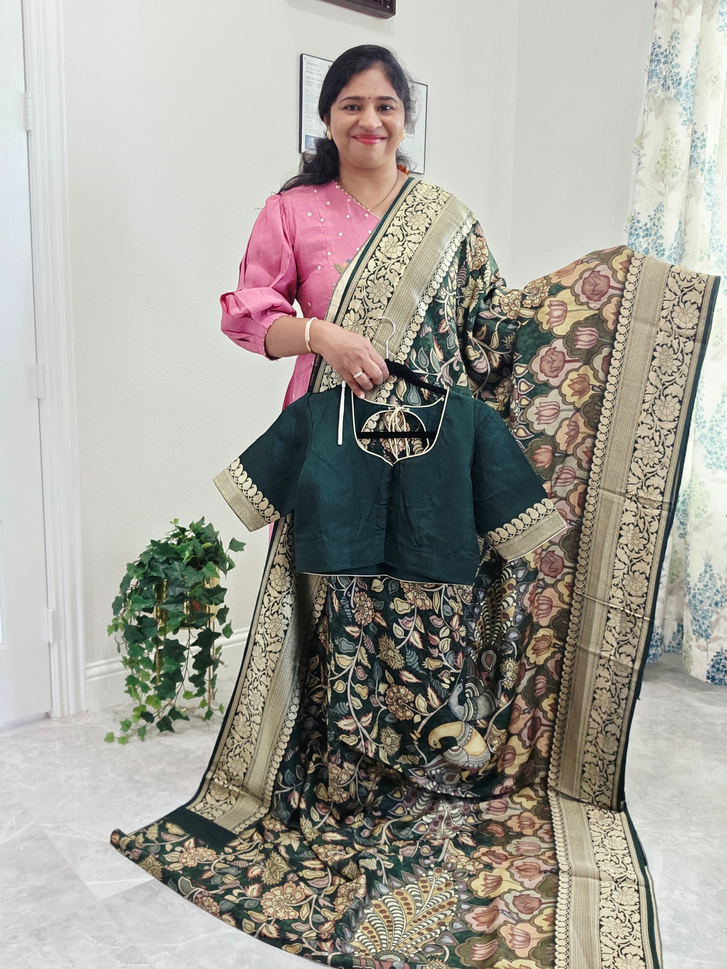 Pure Munga Crepe Silk Kalamkari Digital Print Saree - Blouse