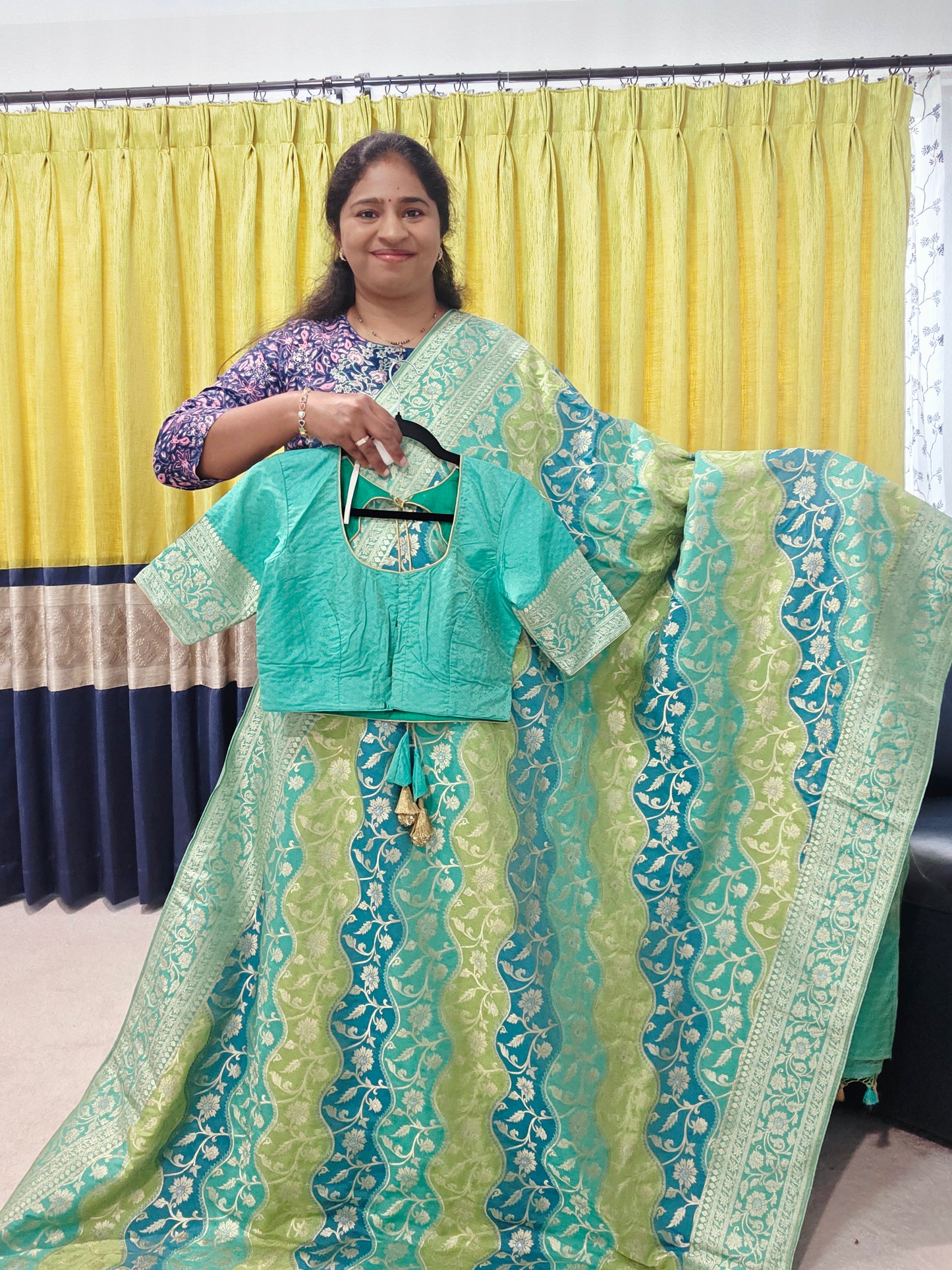 Benarasi Uppada Soft Silk Designer Saree - Blouse