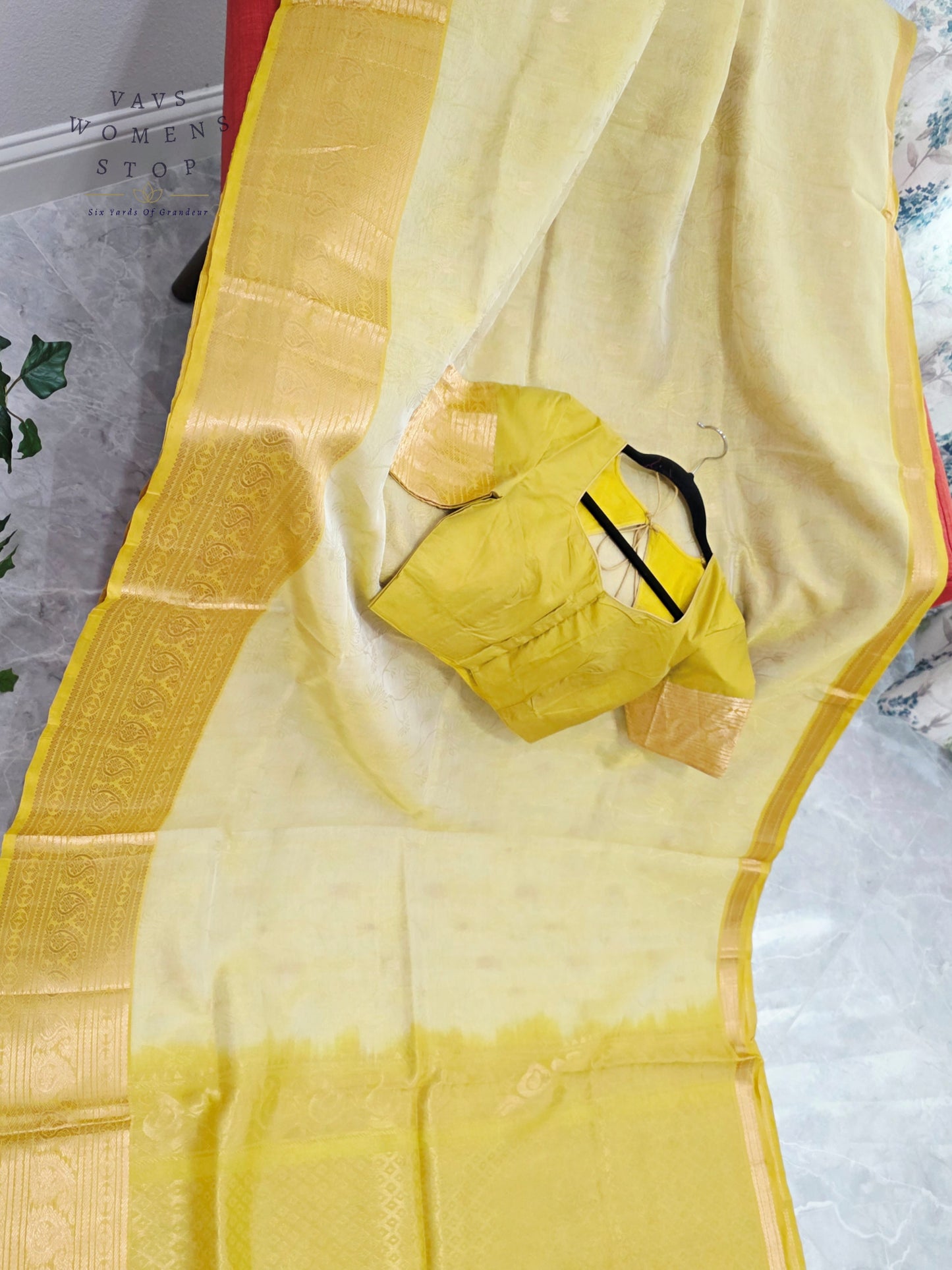 Pistachio Green Mangalagiri Pattu Silk Cotton Handloom Saree with Lime Gold Zari Border & Designer Stitched Blouse