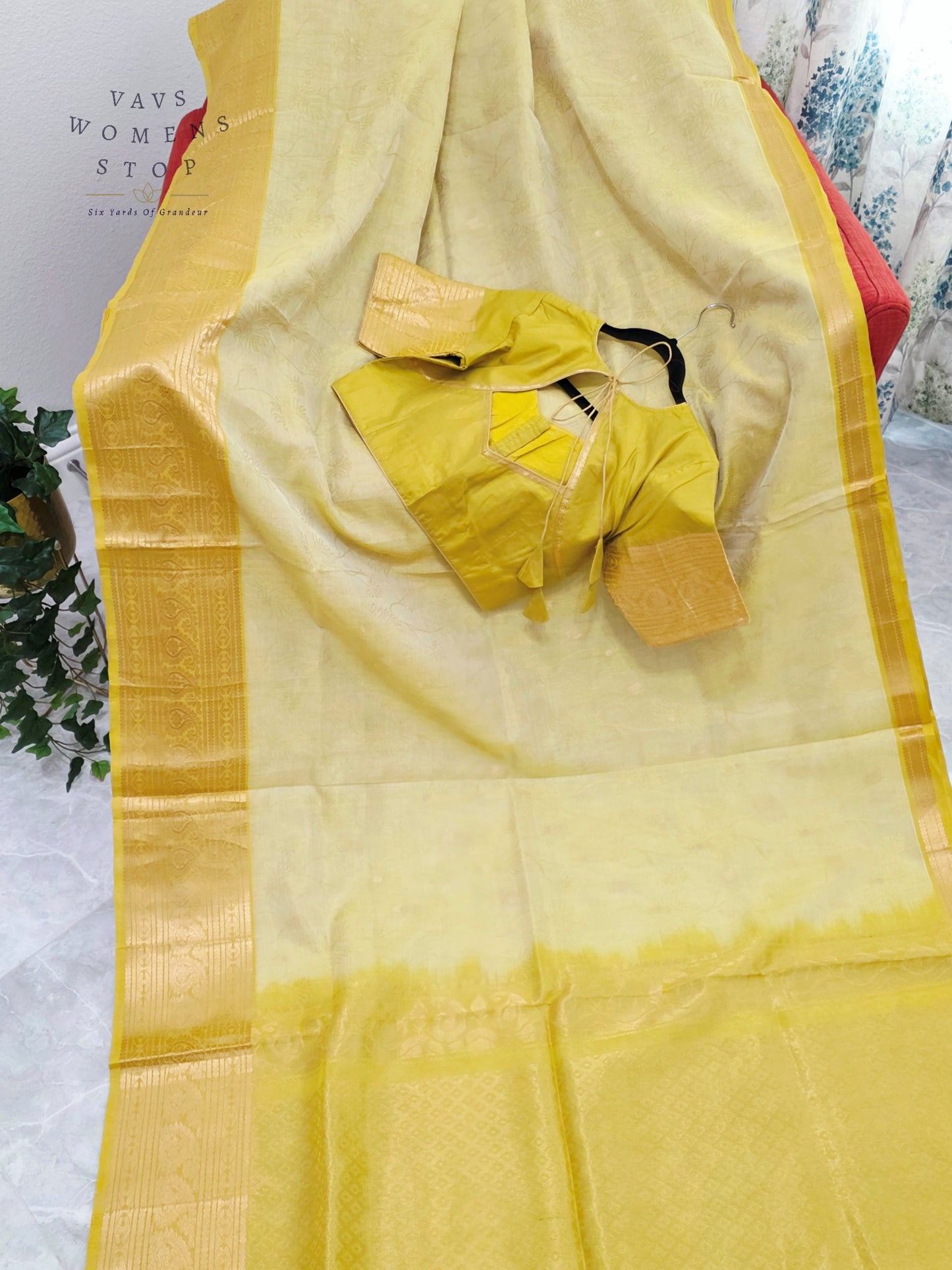 Pistachio Green Mangalagiri Pattu Silk Cotton Handloom Saree with Lime Gold Zari Border & Designer Stitched Blouse