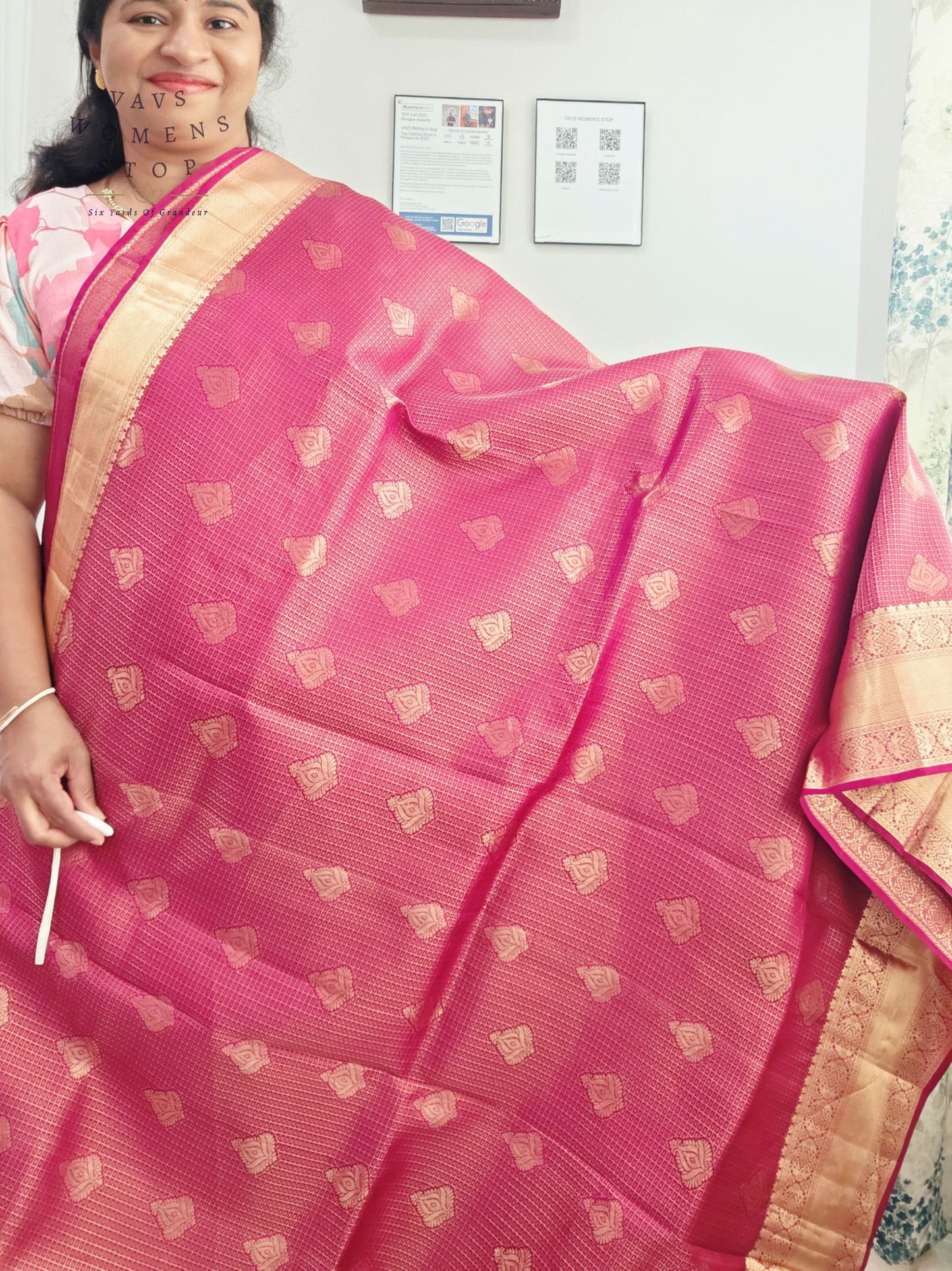 Royal Fuchsia Pink Pure Kanchi Handloom Double Warp Soft Silk Saree with Antique Gold Zari Border & Stitched Blouse