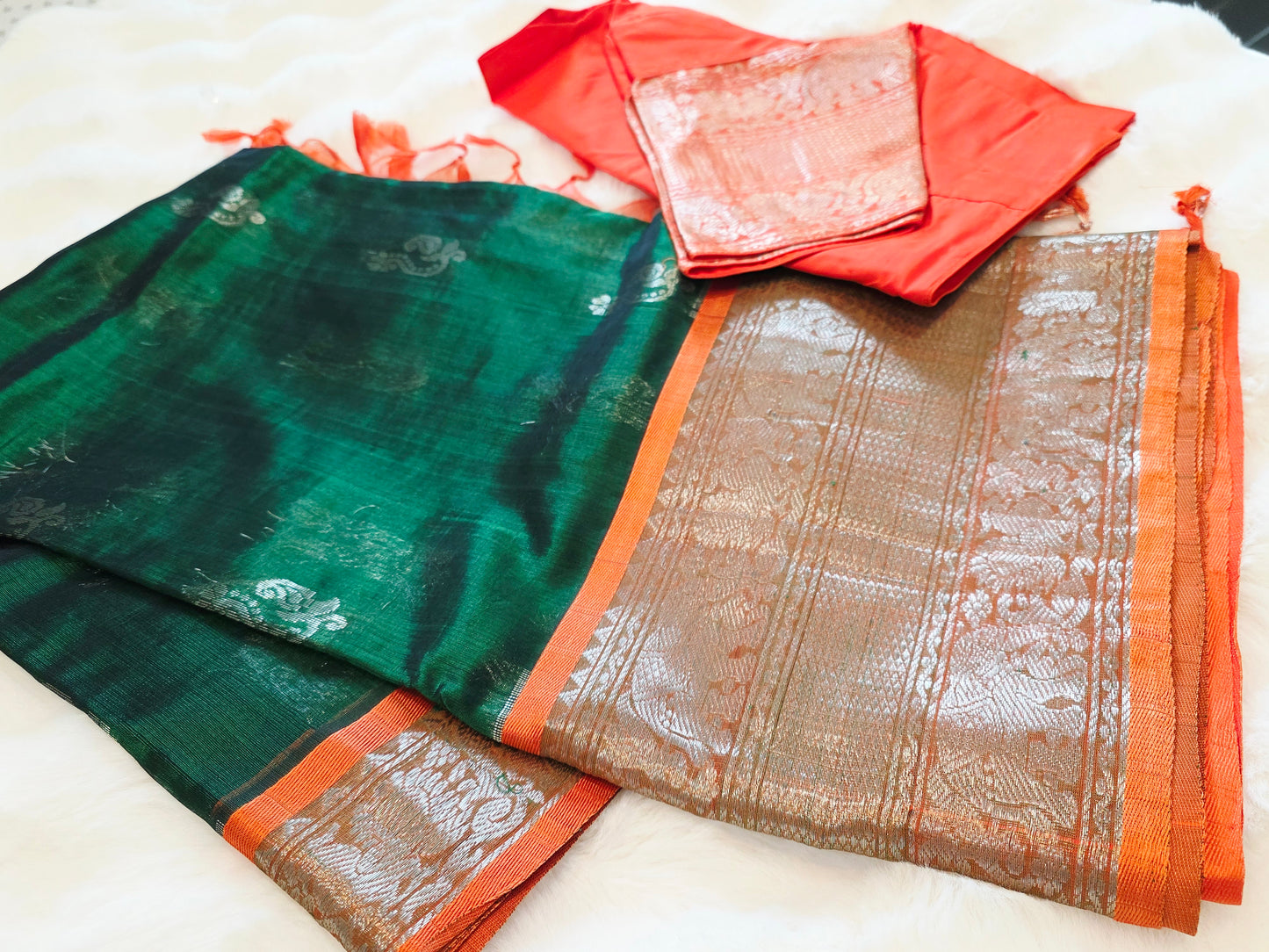 Mangalagiri Pattu Silk Cotton Saree With Stitched Blouse
