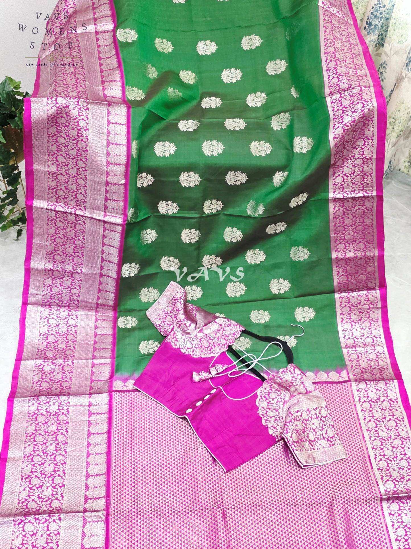 Royal Emerald Green & Fuchsia Pink Pure Venkatagiri Handloom Saree with Silver Zari Buttas & Premium Stitched Blouse