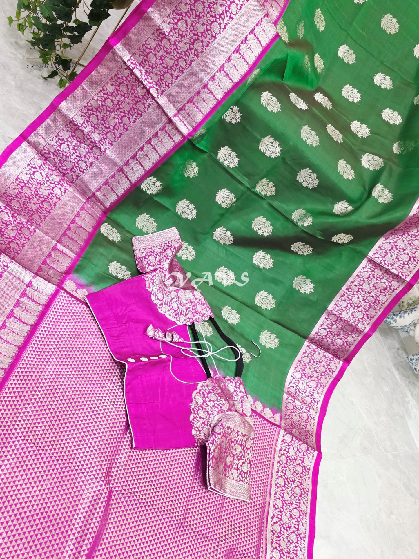 Royal Emerald Green & Fuchsia Pink Pure Venkatagiri Handloom Saree with Silver Zari Buttas & Premium Stitched Blouse