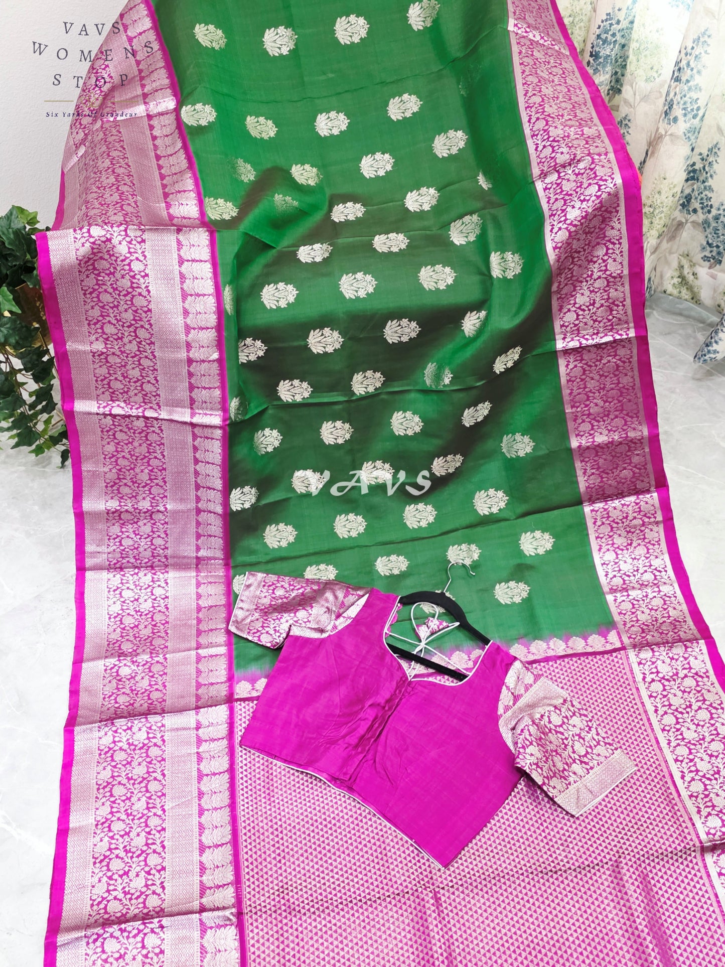 Royal Emerald Green & Fuchsia Pink Pure Venkatagiri Handloom Saree with Silver Zari Buttas & Premium Stitched Blouse