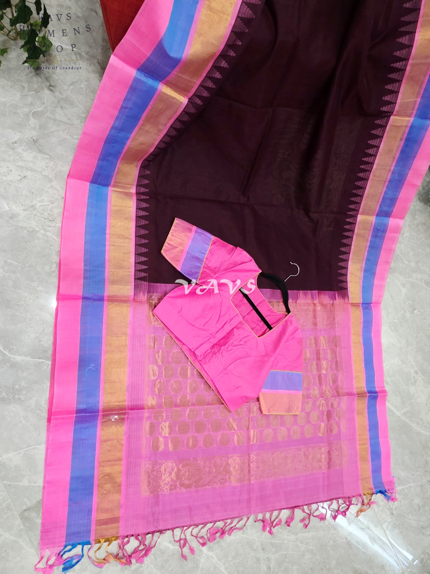 Royal Cocoa Brown Pure Kuppadam Pattu Silk Cotton Temple Border Saree with Candy Pink & Cornflower Blue Border Stitched Blouse