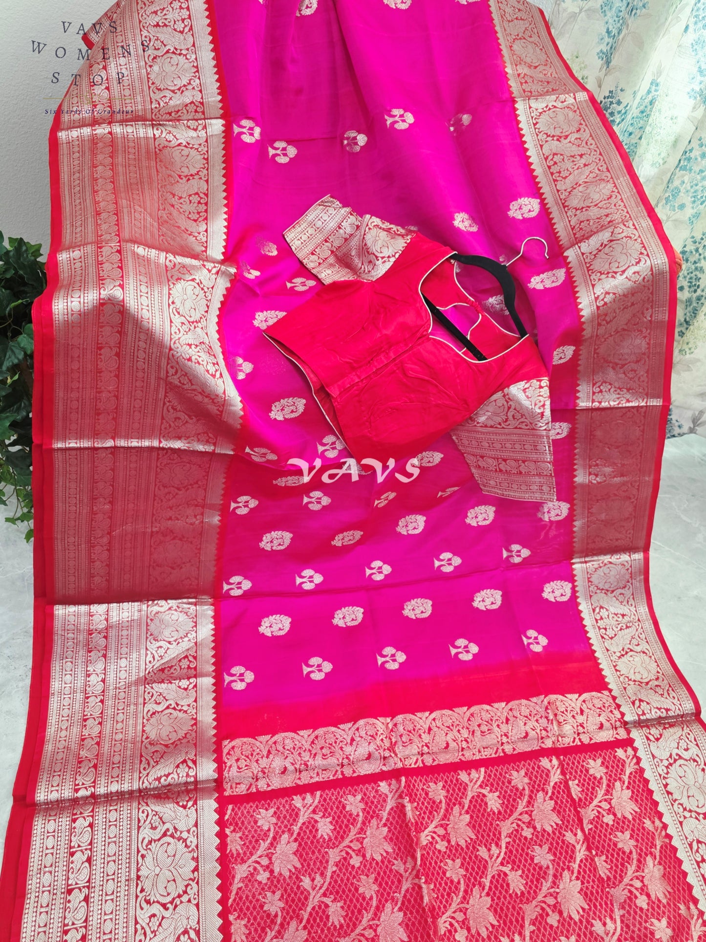 Royal Rani Pink Pure Venkatagiri Pattu Handloom Saree with Silver Zari Stitched Blouse