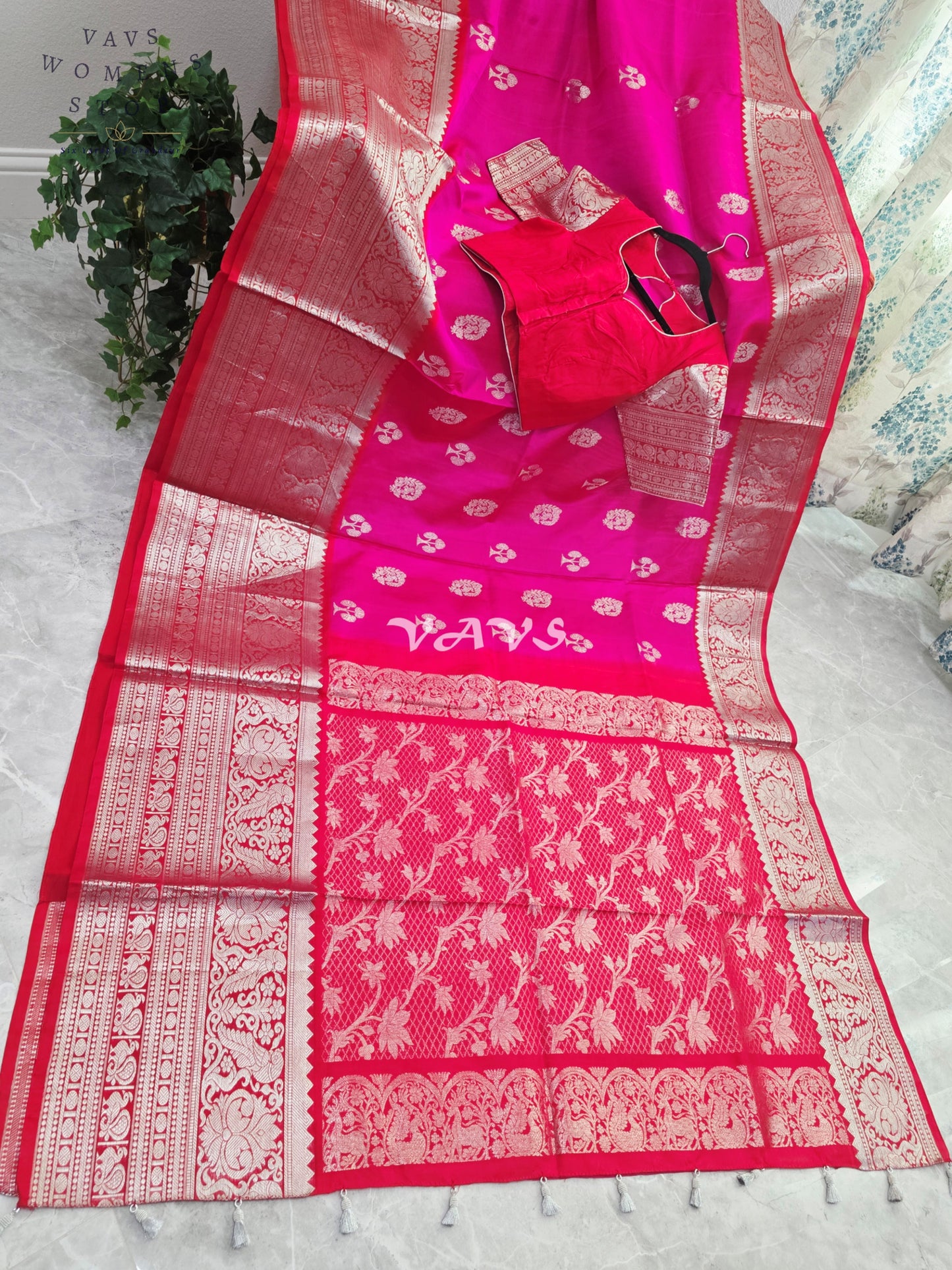 Royal Rani Pink Pure Venkatagiri Pattu Handloom Saree with Silver Zari Stitched Blouse